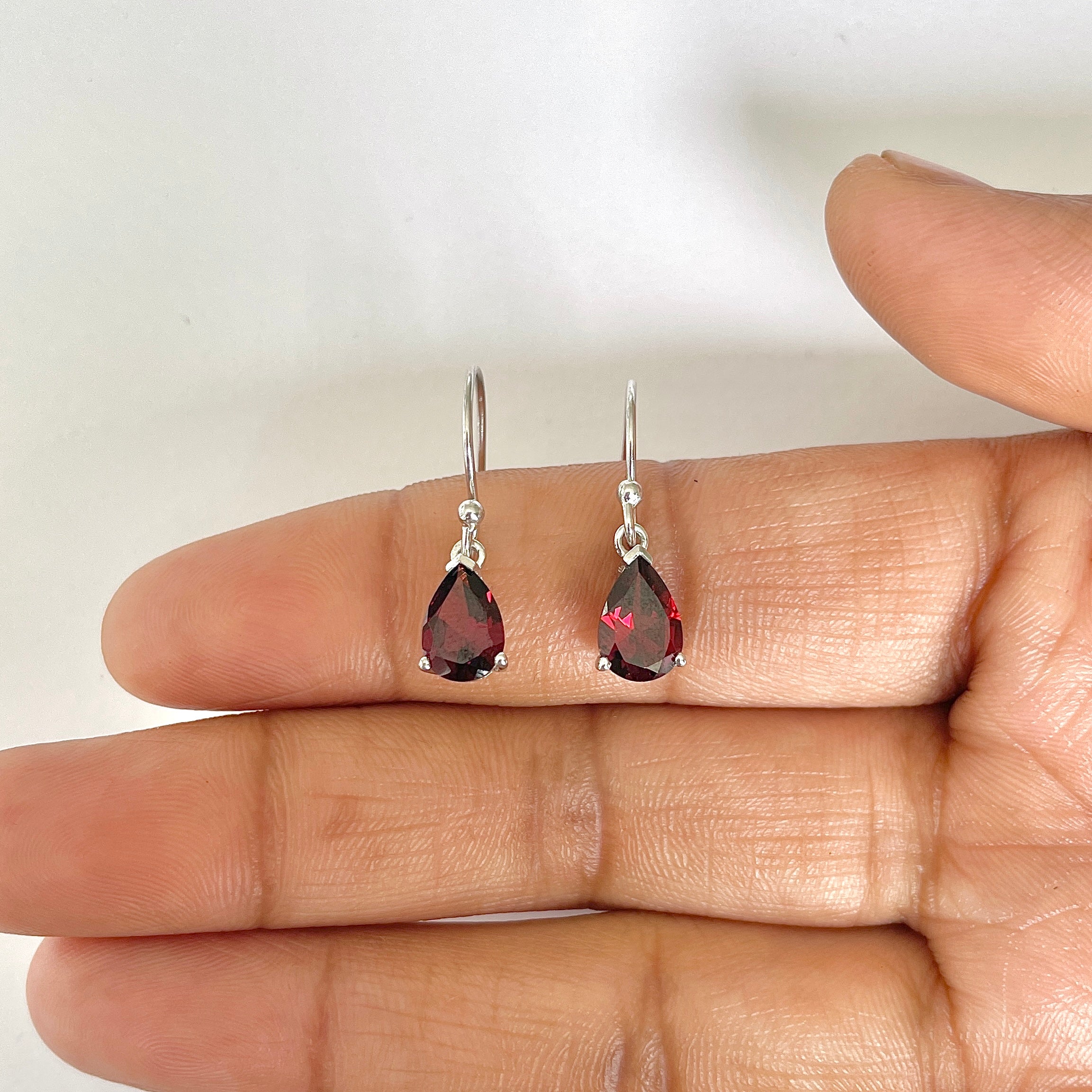 Garnet Earring-(GAR-RDE-677)