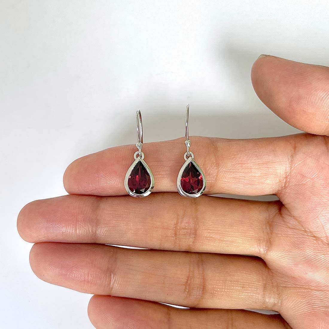 Garnet Earring-(GAR-RDE-742)
