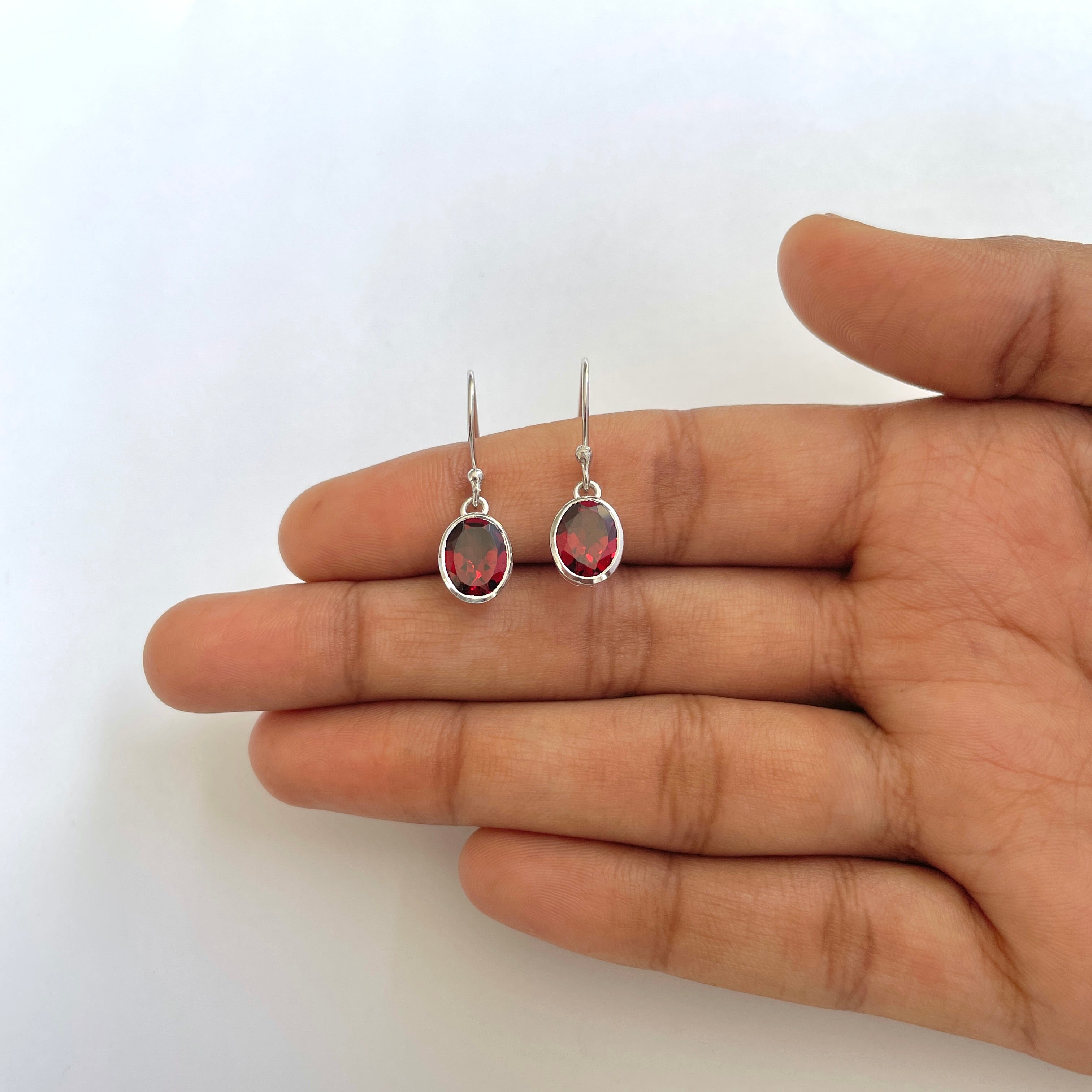 Garnet Earring-(GAR-RDE-998)
