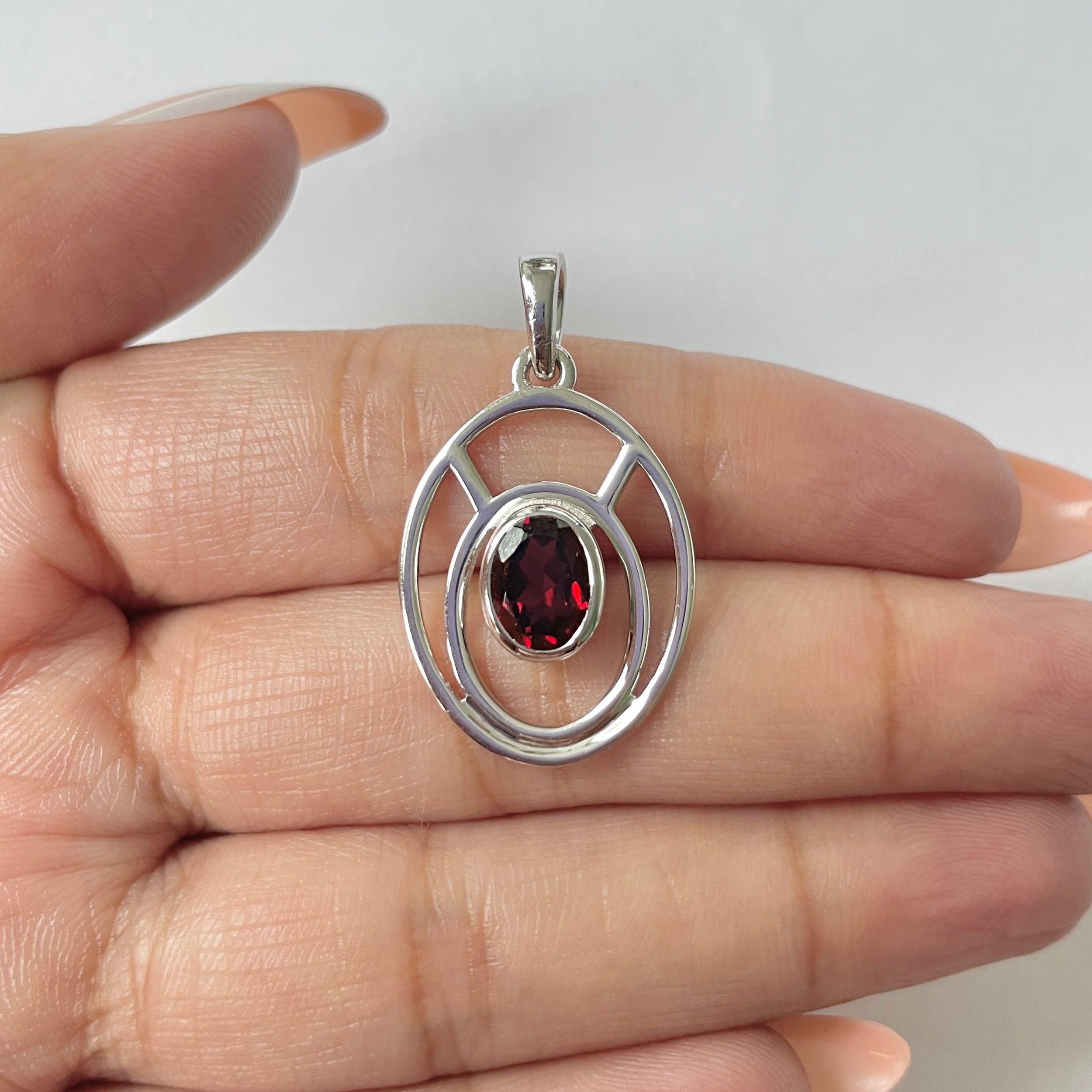 Garnet Pendant-(GAR-RDP-139)