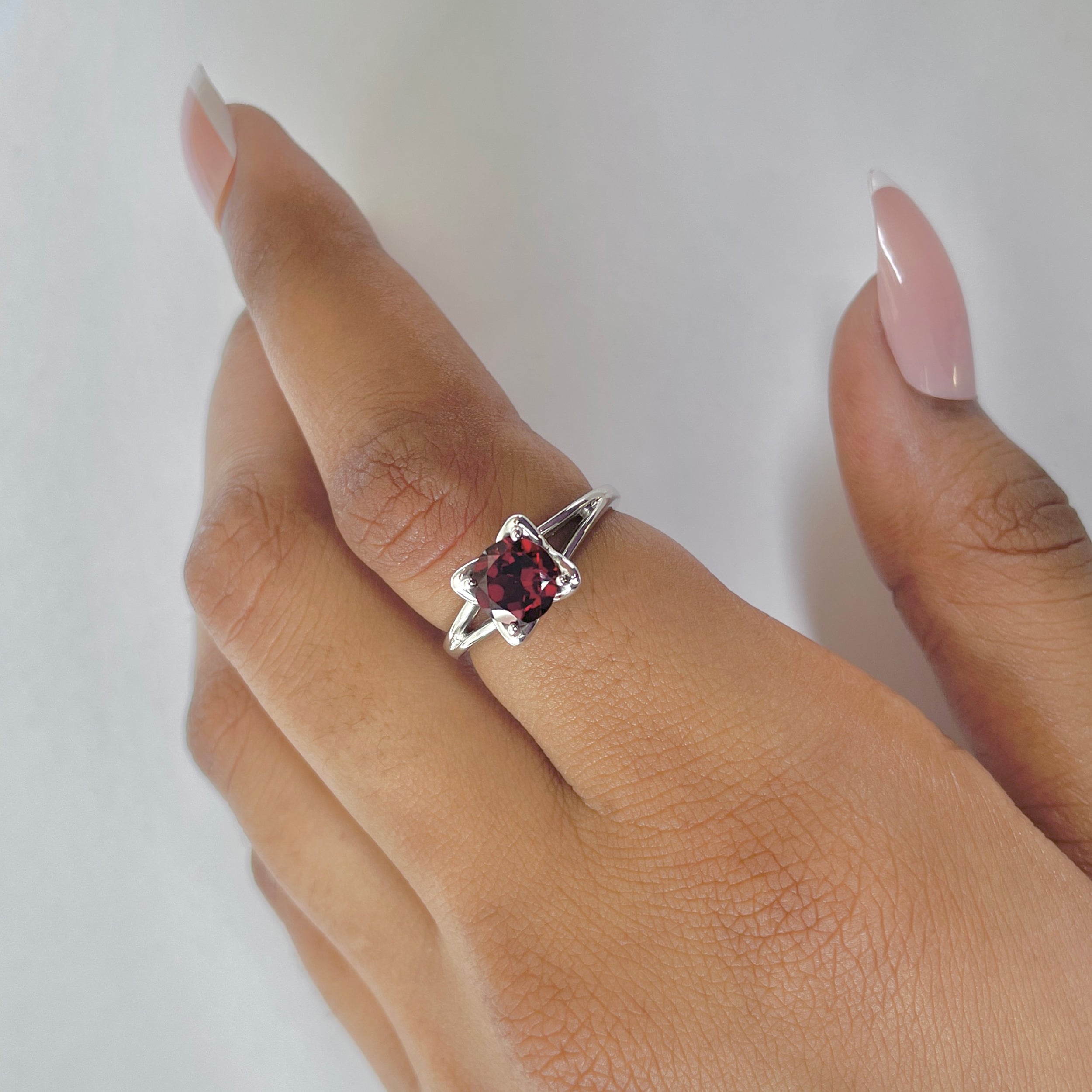 Garnet Ring-(GAR-RDR-19.)
