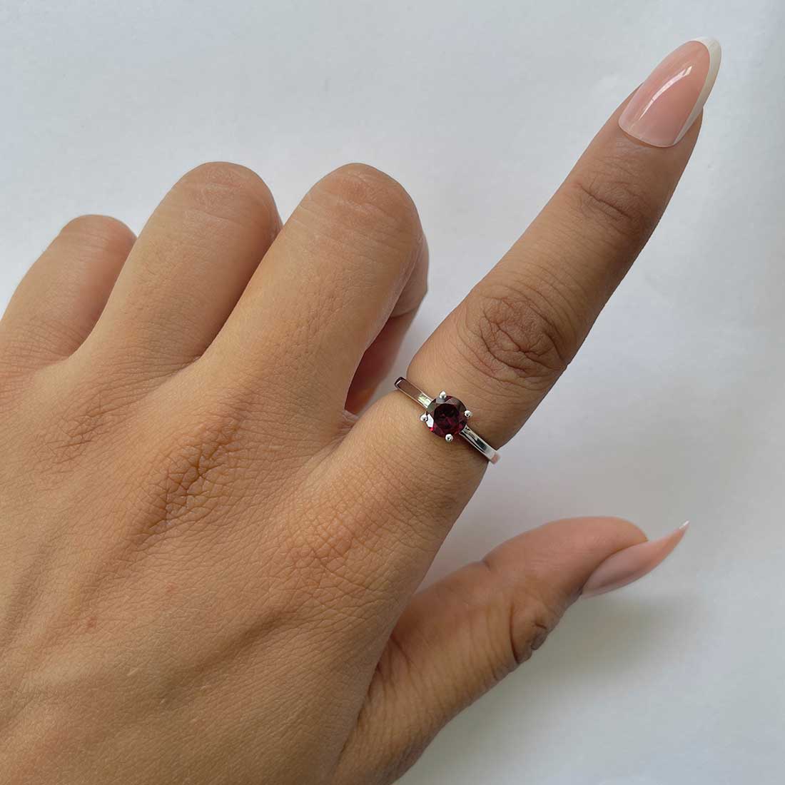 Garnet Ring-(GAR-RDR-236.)