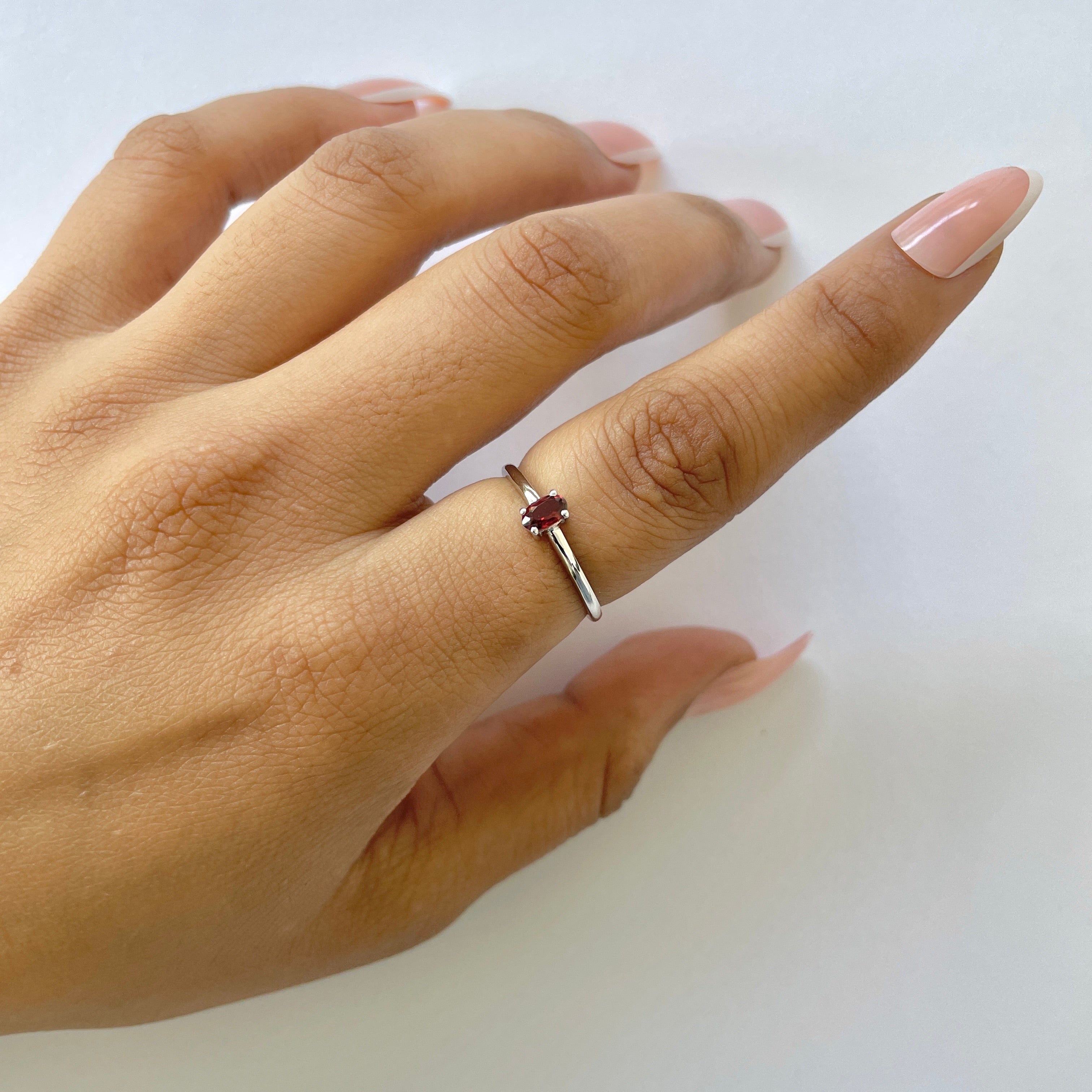 Garnet Ring-(GAR-RDR-2459.)