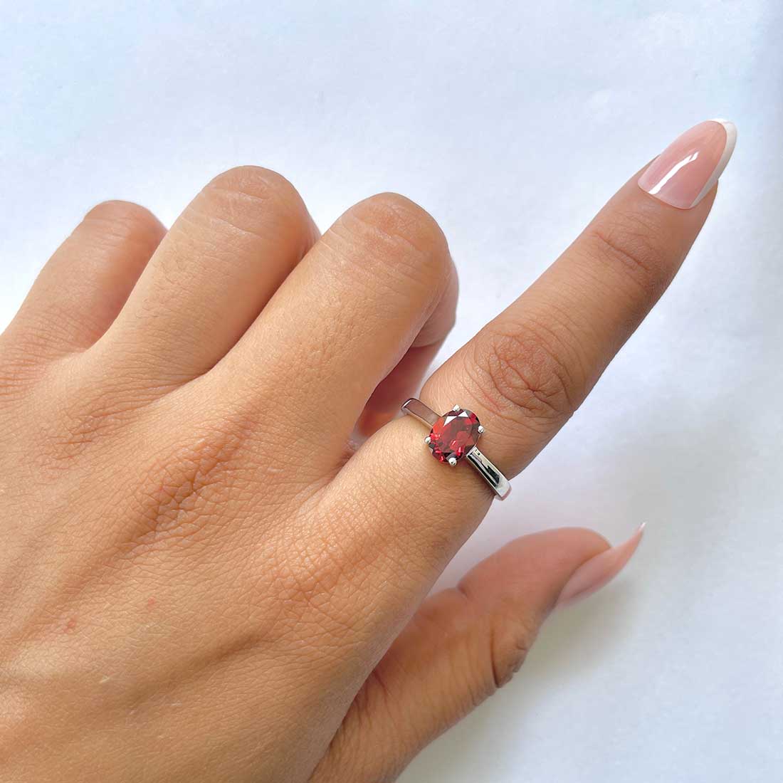 Garnet Ring-(GAR-RDR-249.)