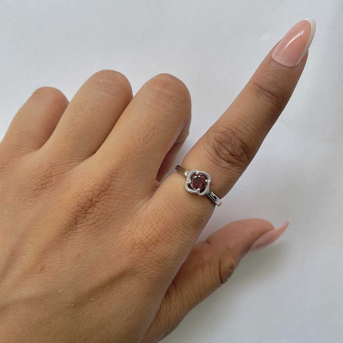 Garnet Ring-(GAR-RDR-27.)