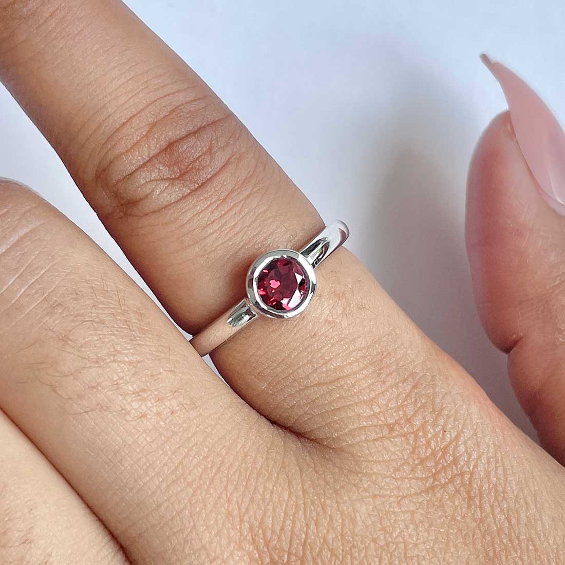 Garnet Ring-(GAR-RDR-4029.)