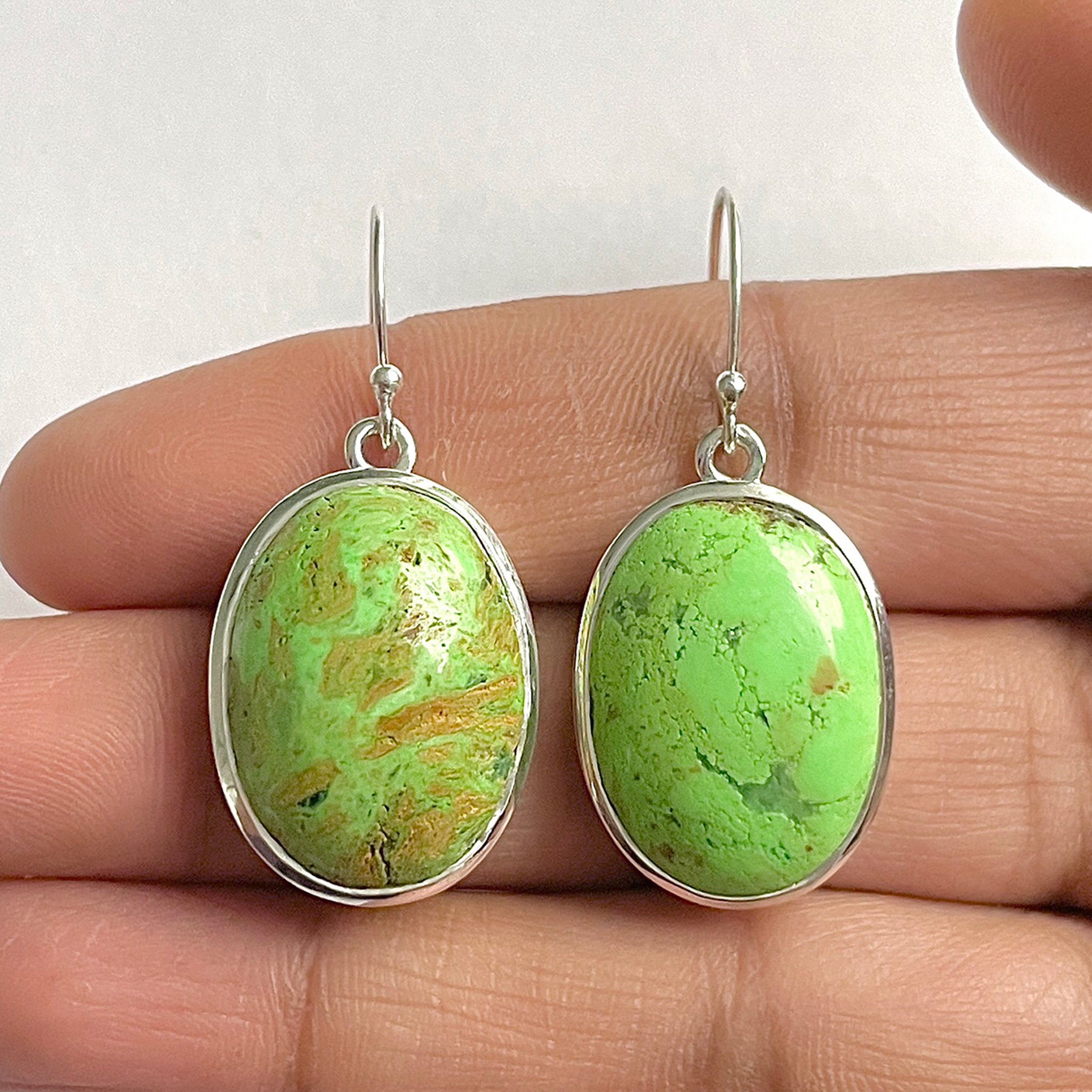 Gaspeite Earring-(GAS-3-8)