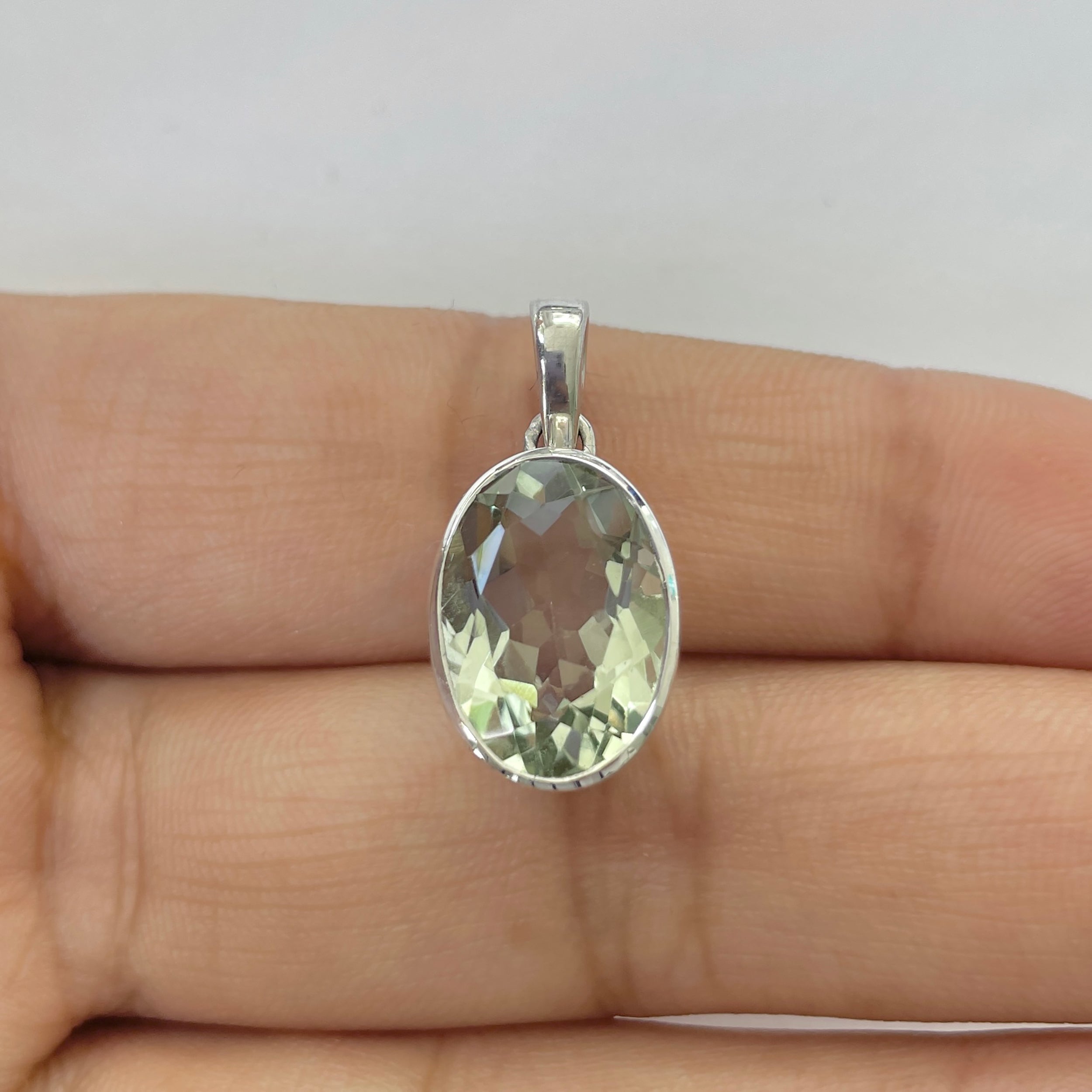 Green Amethyst Pendant-(GRA-RDP-471)