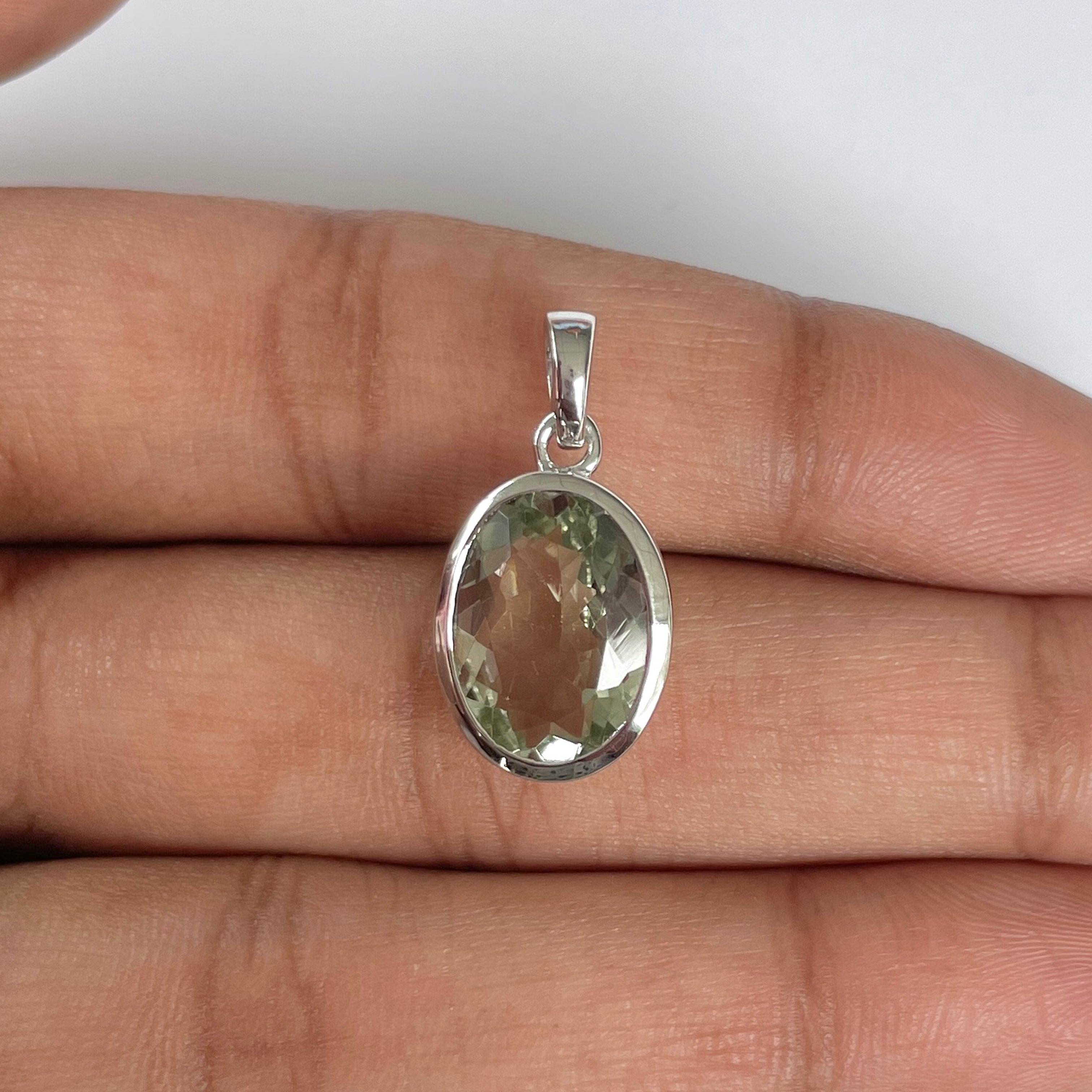 Green Amethyst Pendant-(GRA-RDP-471)