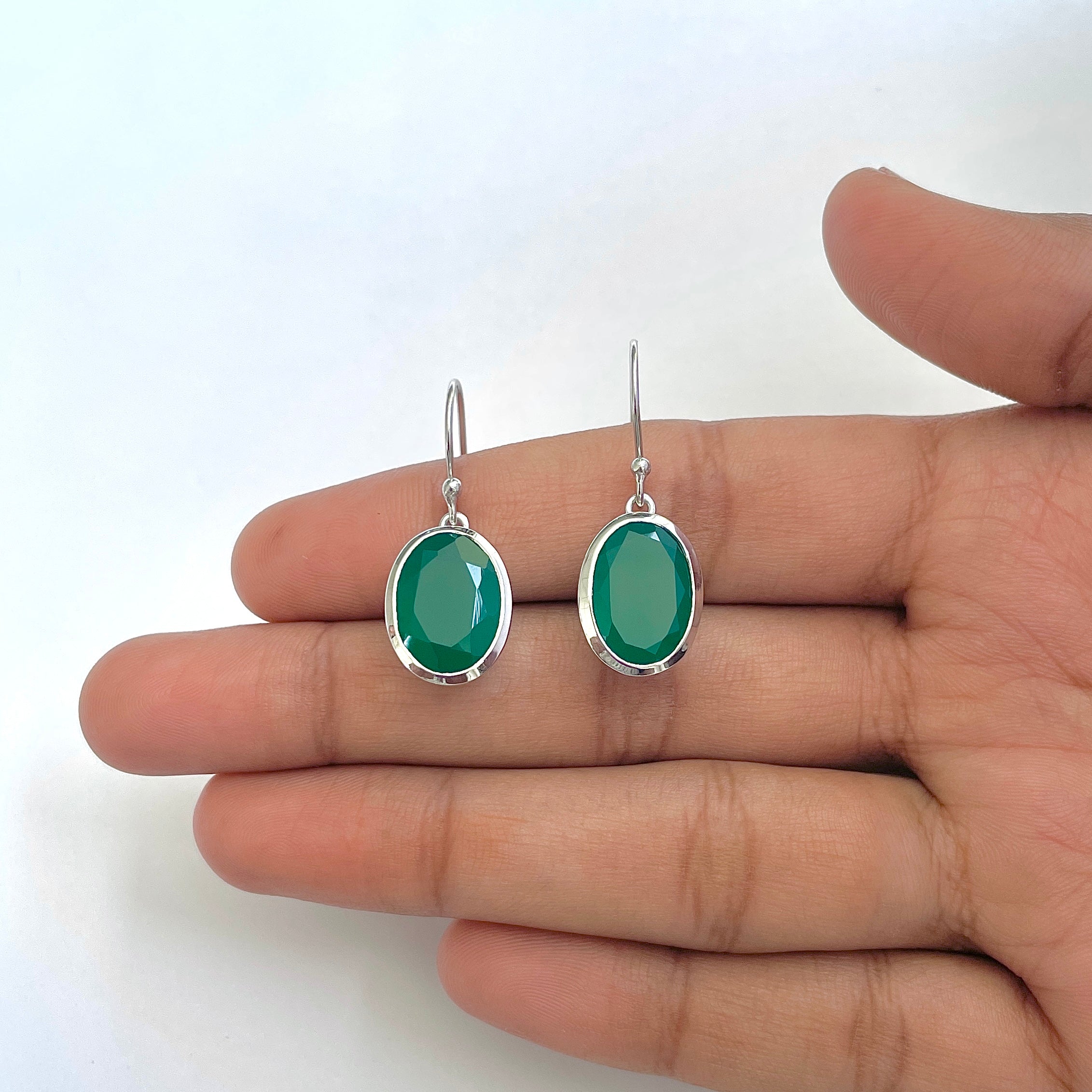 Green Onyx Earring-(GRO-RDE-709)