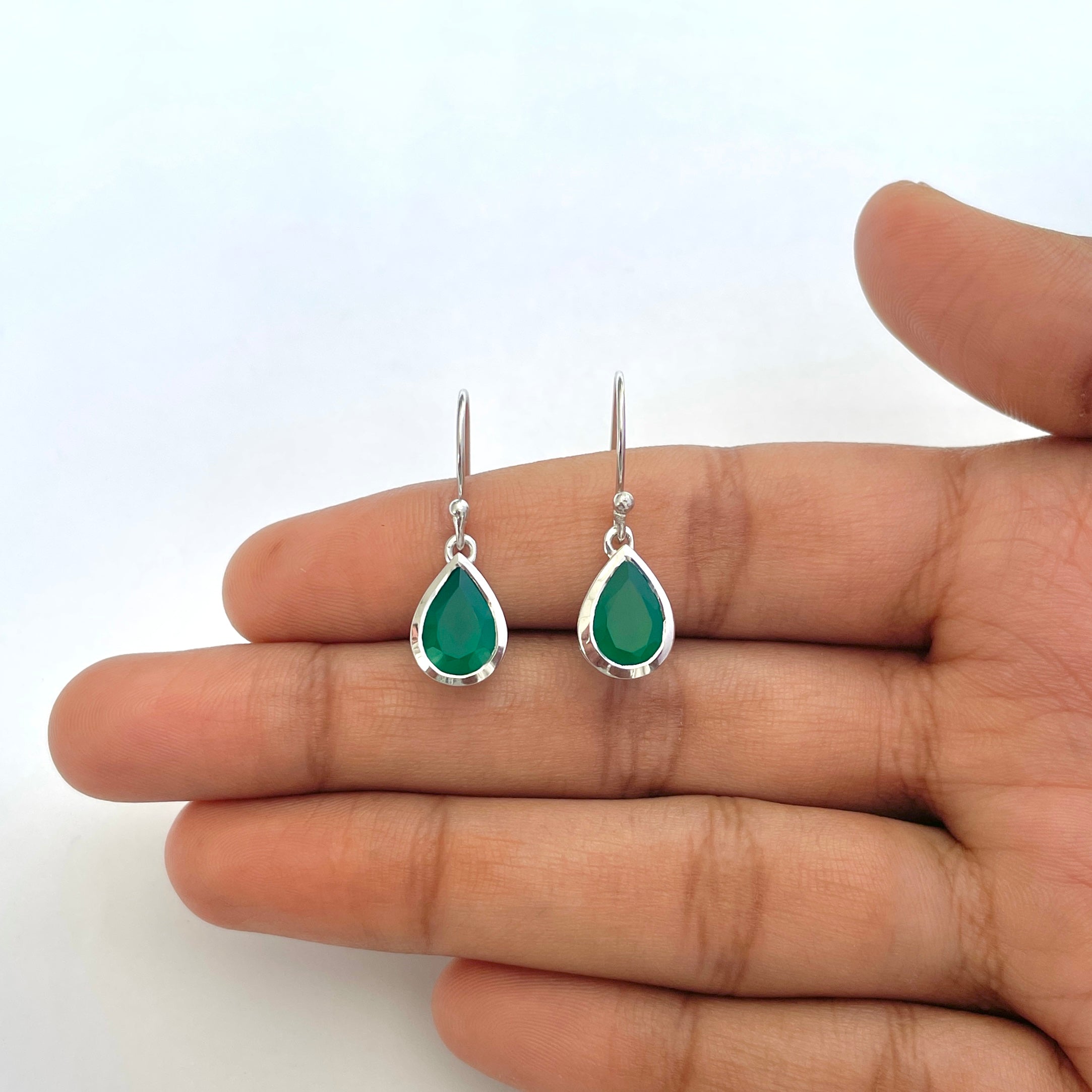 Green Onyx Earring-(GRO-RDE-742)