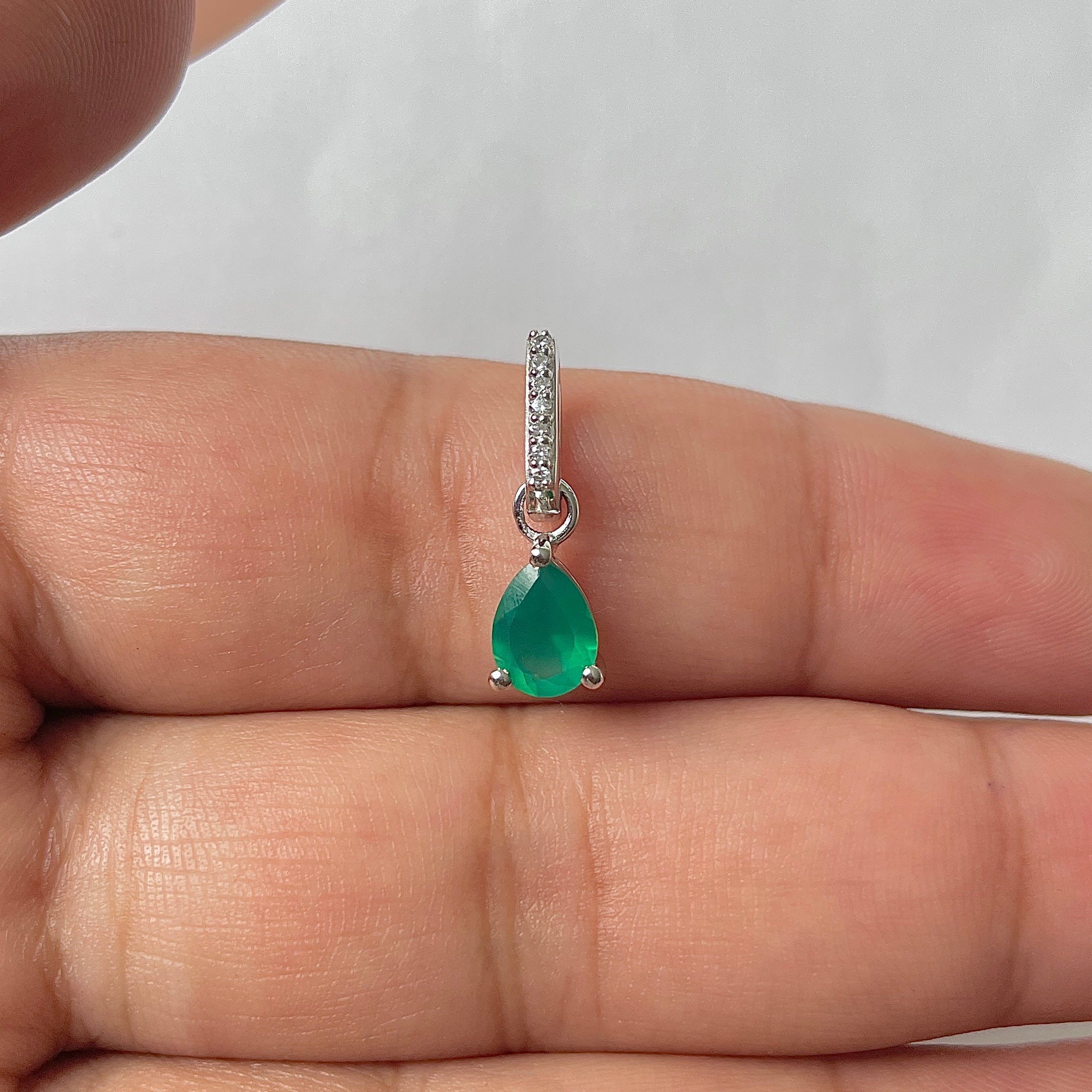 Green Onyx Pendant-(GRO-RDP-1165)