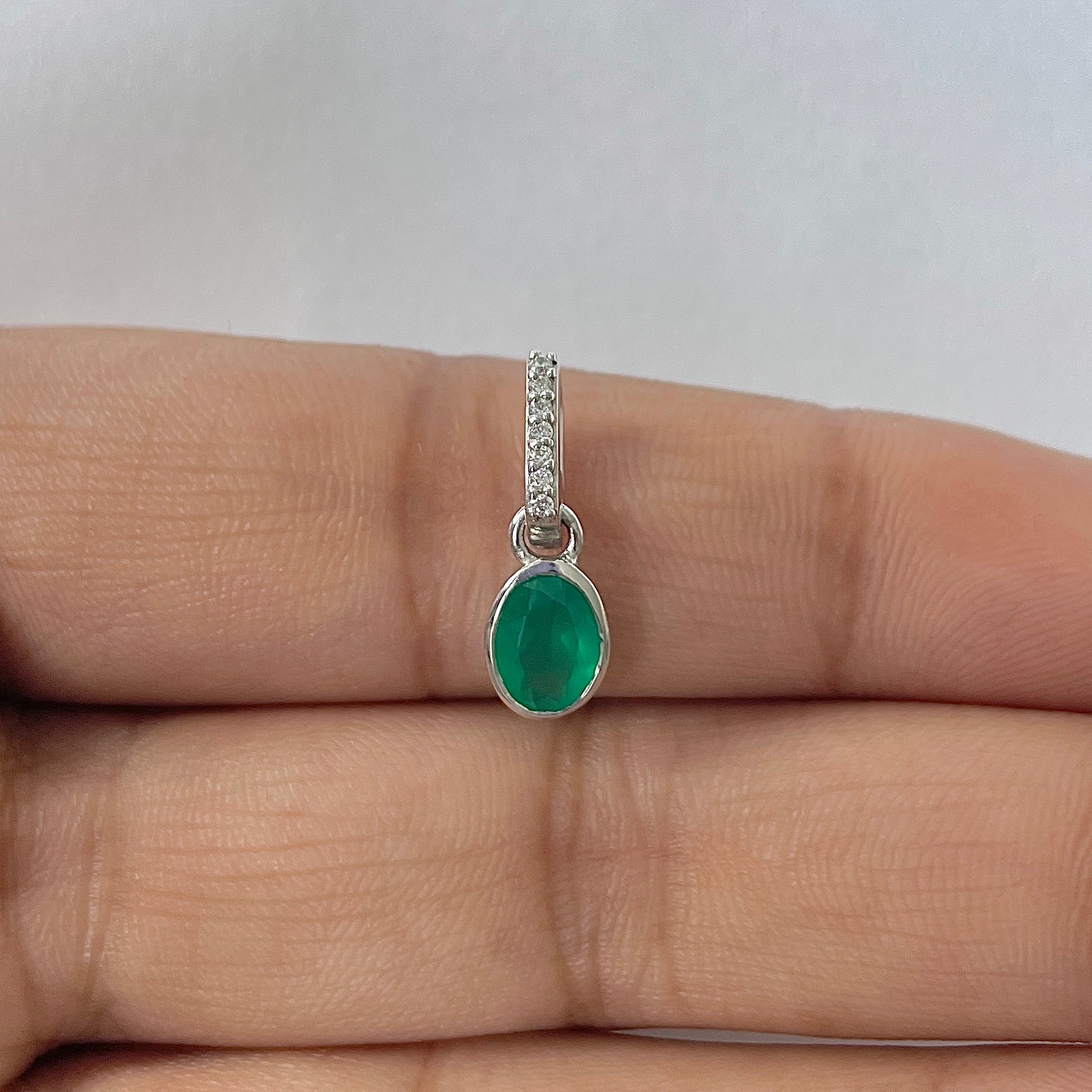 Green Onyx Pendant-(GRO-RDP-780)