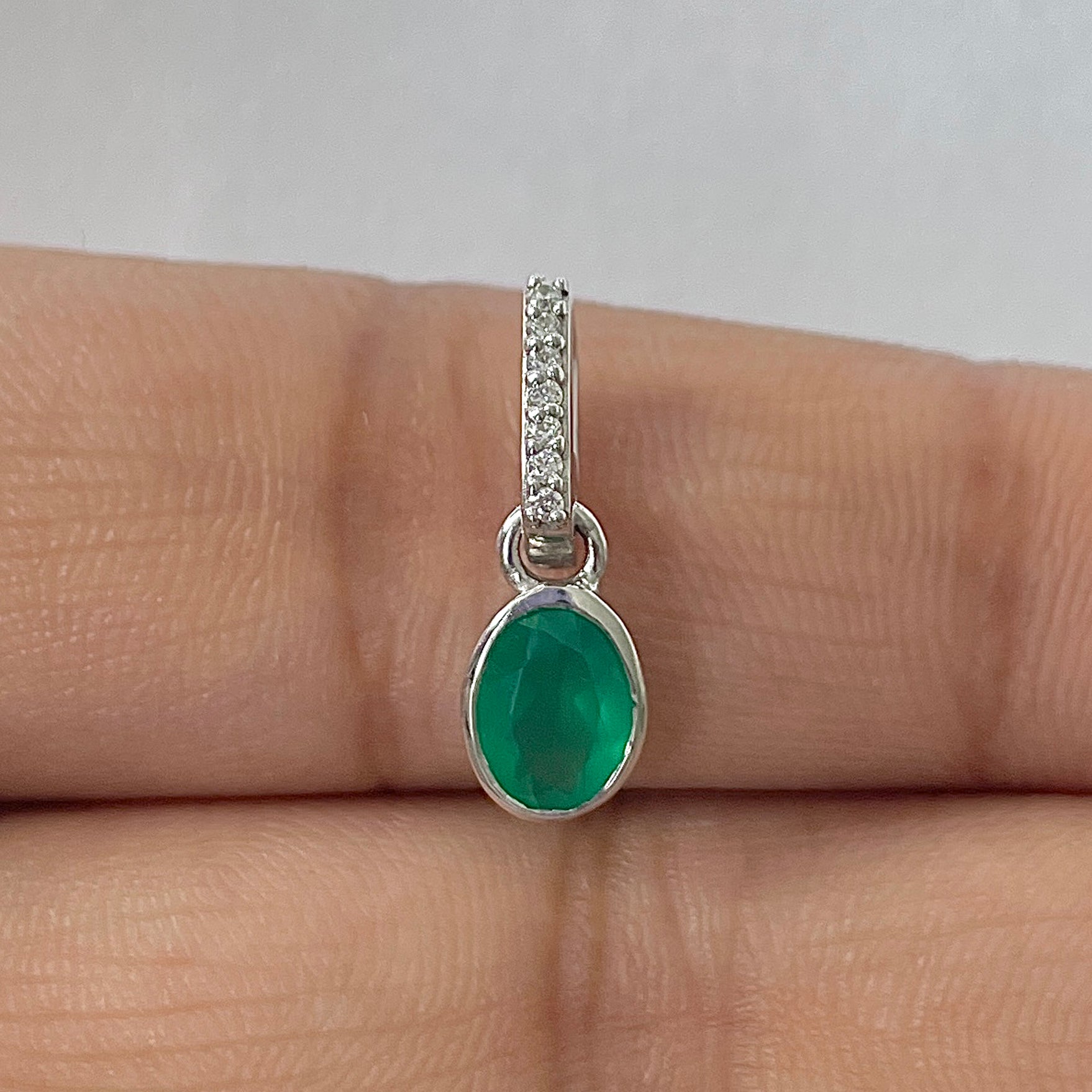 Green Onyx Pendant-(GRO-RDP-780)
