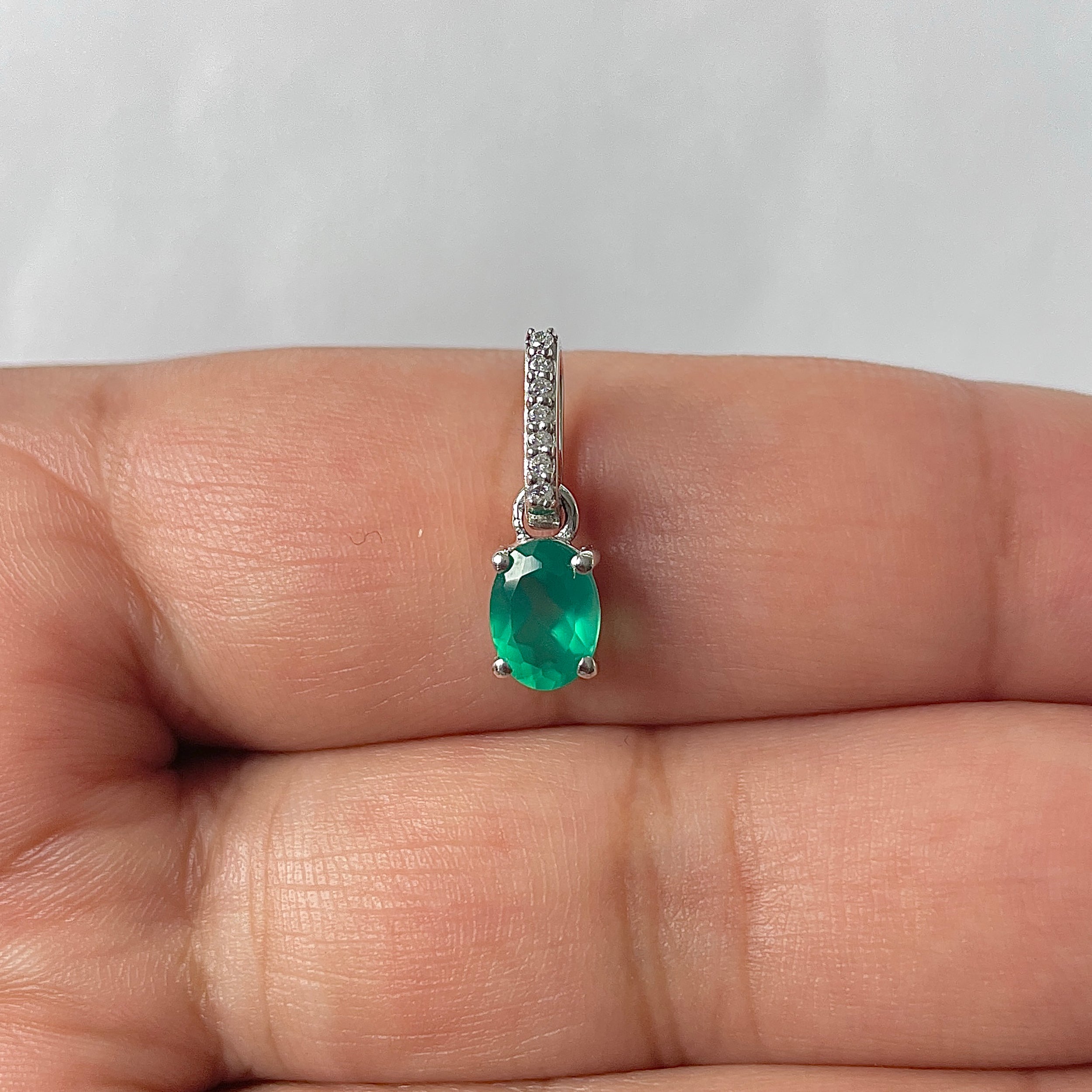 Green Onyx Pendant-(GRO-RDP-915)