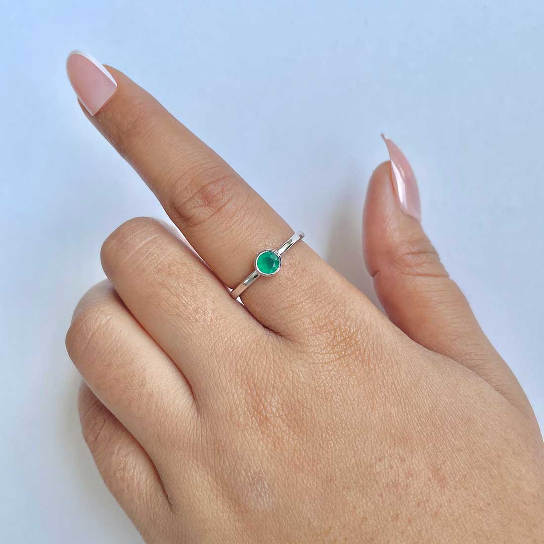 Green Onyx Ring-(GRO-RDR-3229.)