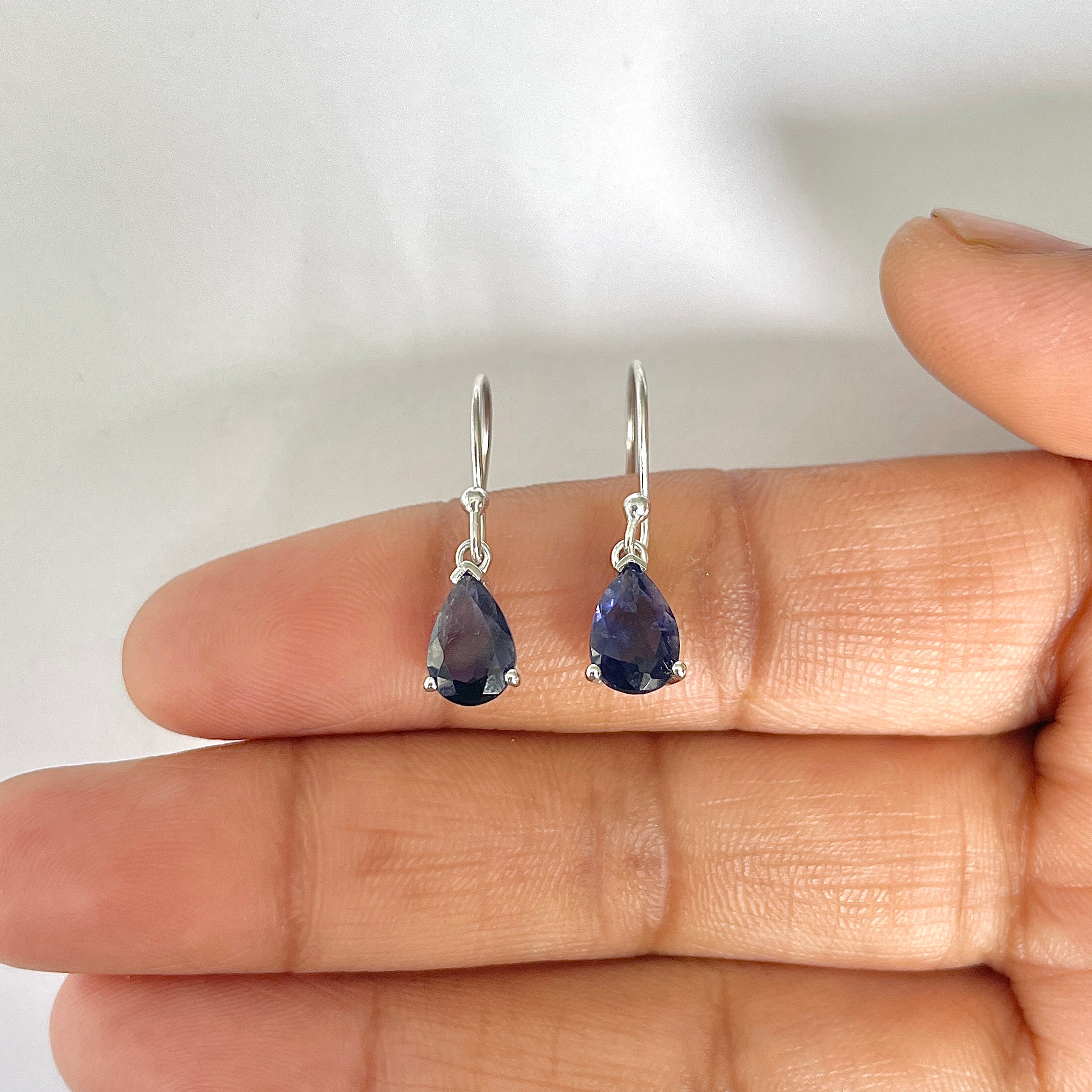 Iolite Earring-(IOL-RDE-677)