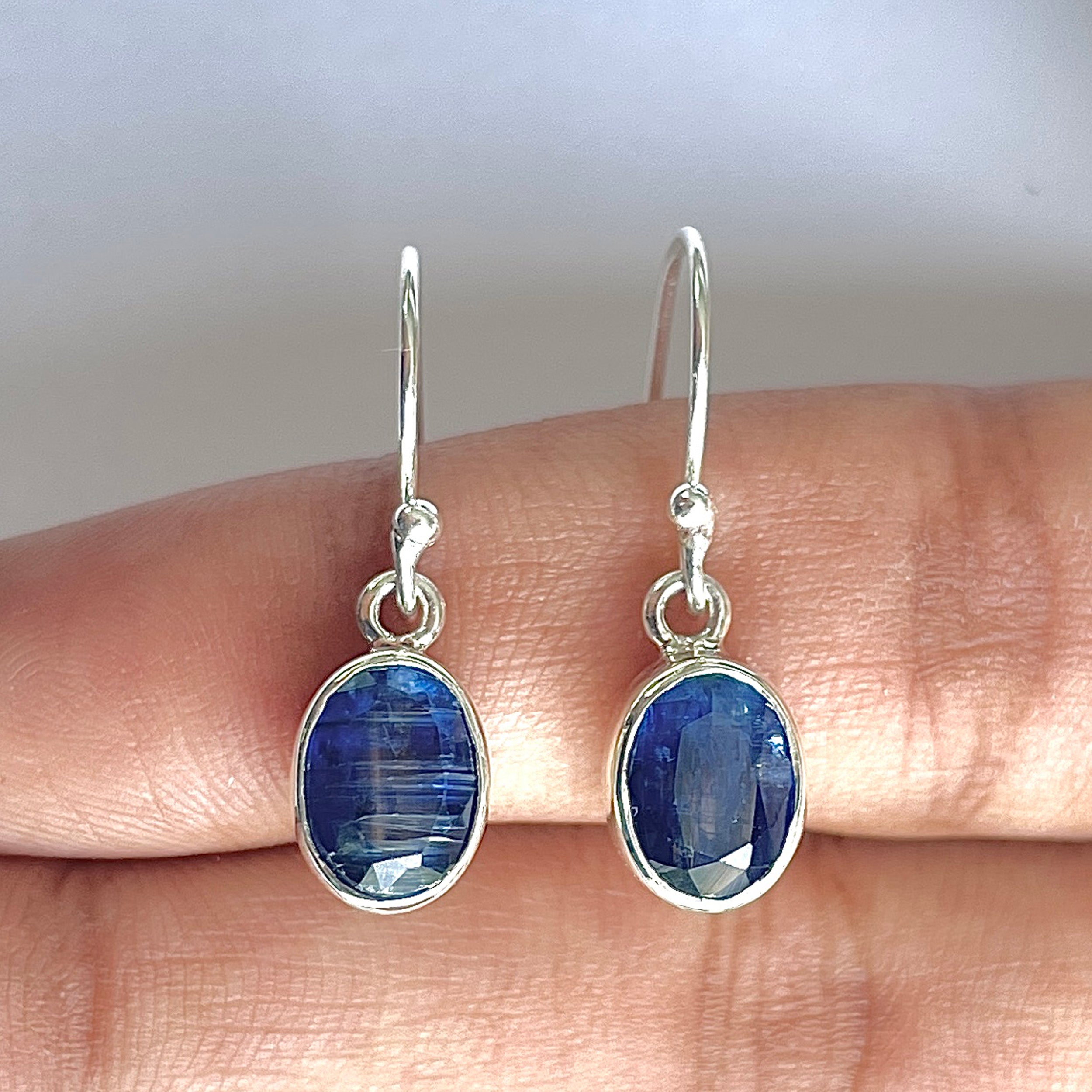 Kyanite Earring-(KYN-3-2)