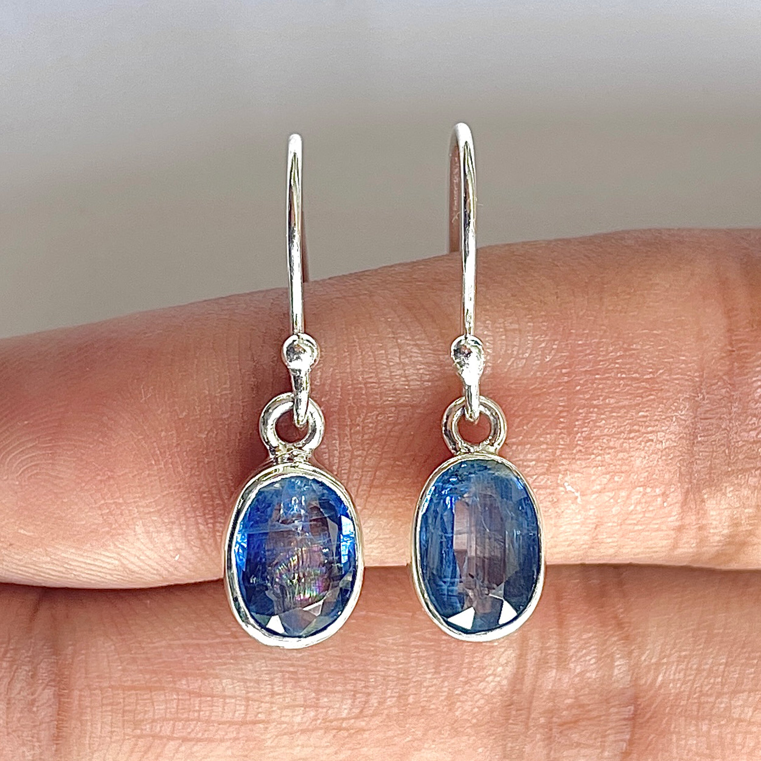 Kyanite Earring-(KYN-3-3)