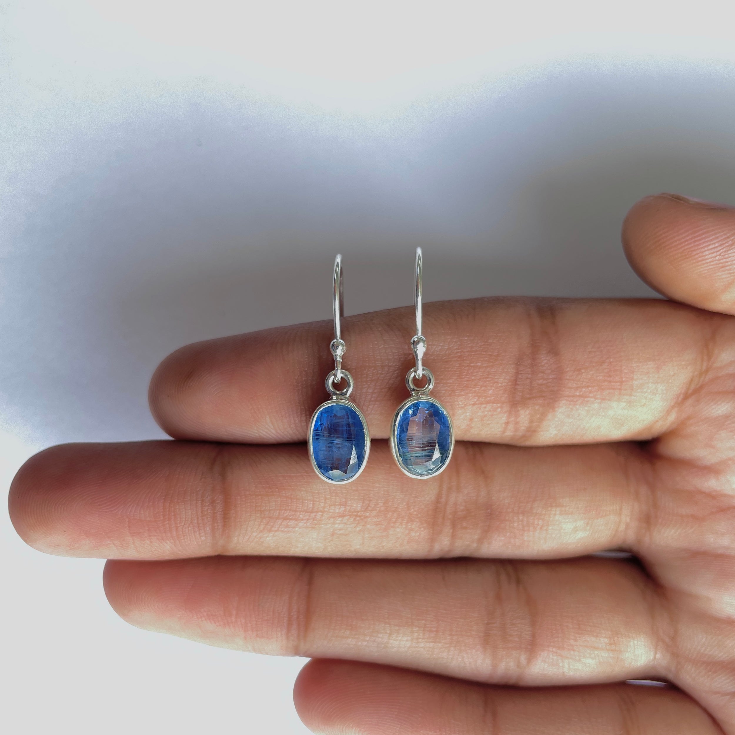 Kyanite Earring-(KYN-3-37)