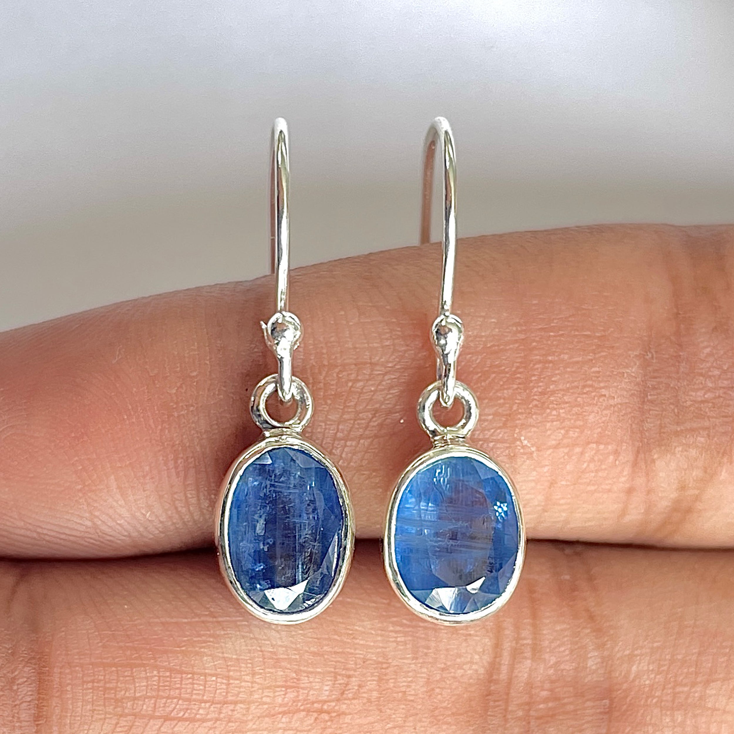 Kyanite Earring-(KYN-3-4)