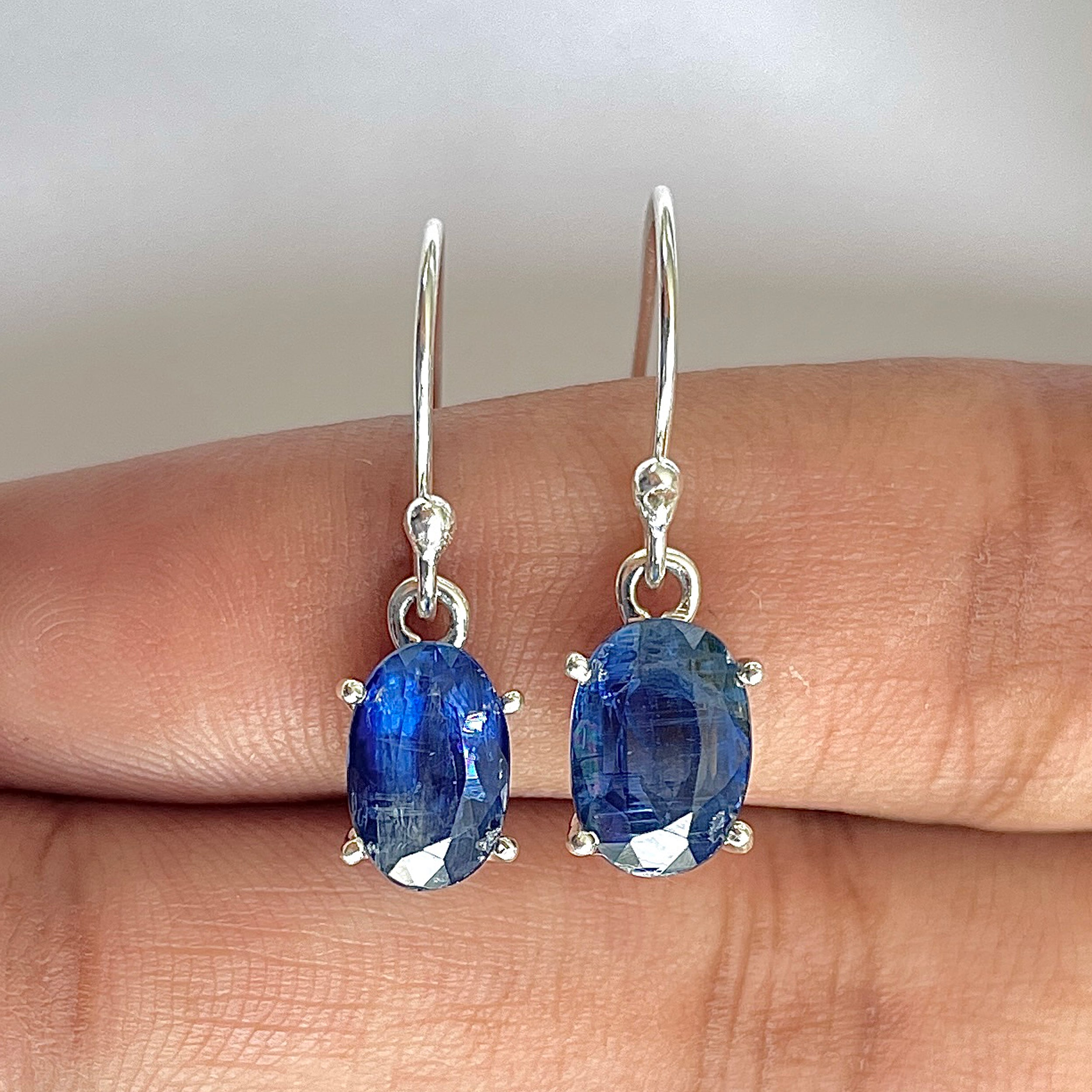 Kyanite Earring-(KYN-3-6)
