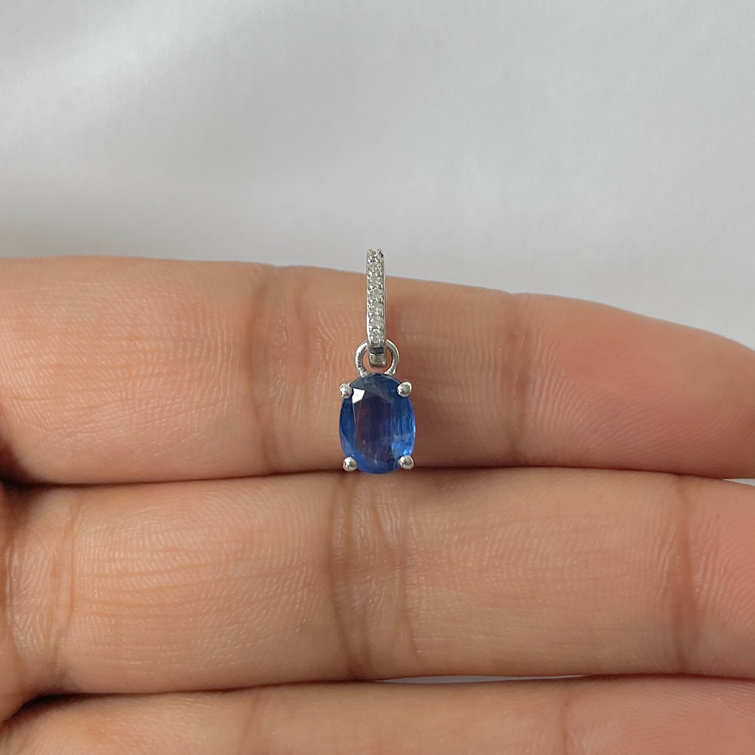 Kyanite Pendant-(KYN-RDP-920-B)