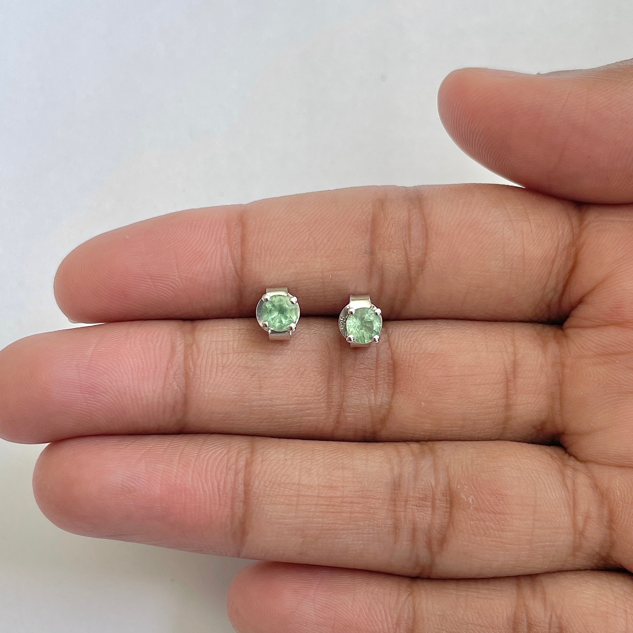 Kyanite Green Stud Earring-(KYN-RDE-1023-G)