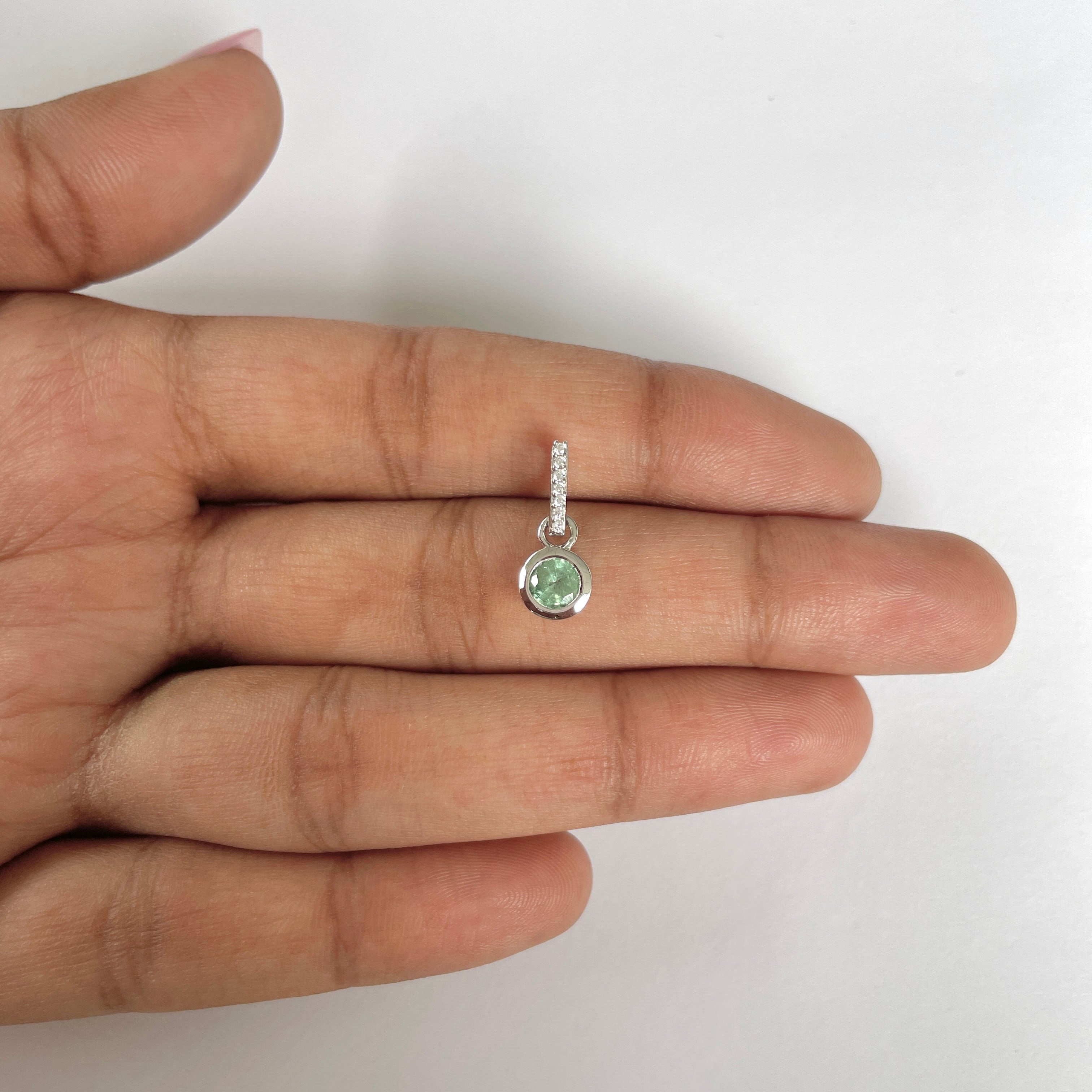Kyanite Green Pendant-(KYN-RDP-957-G)