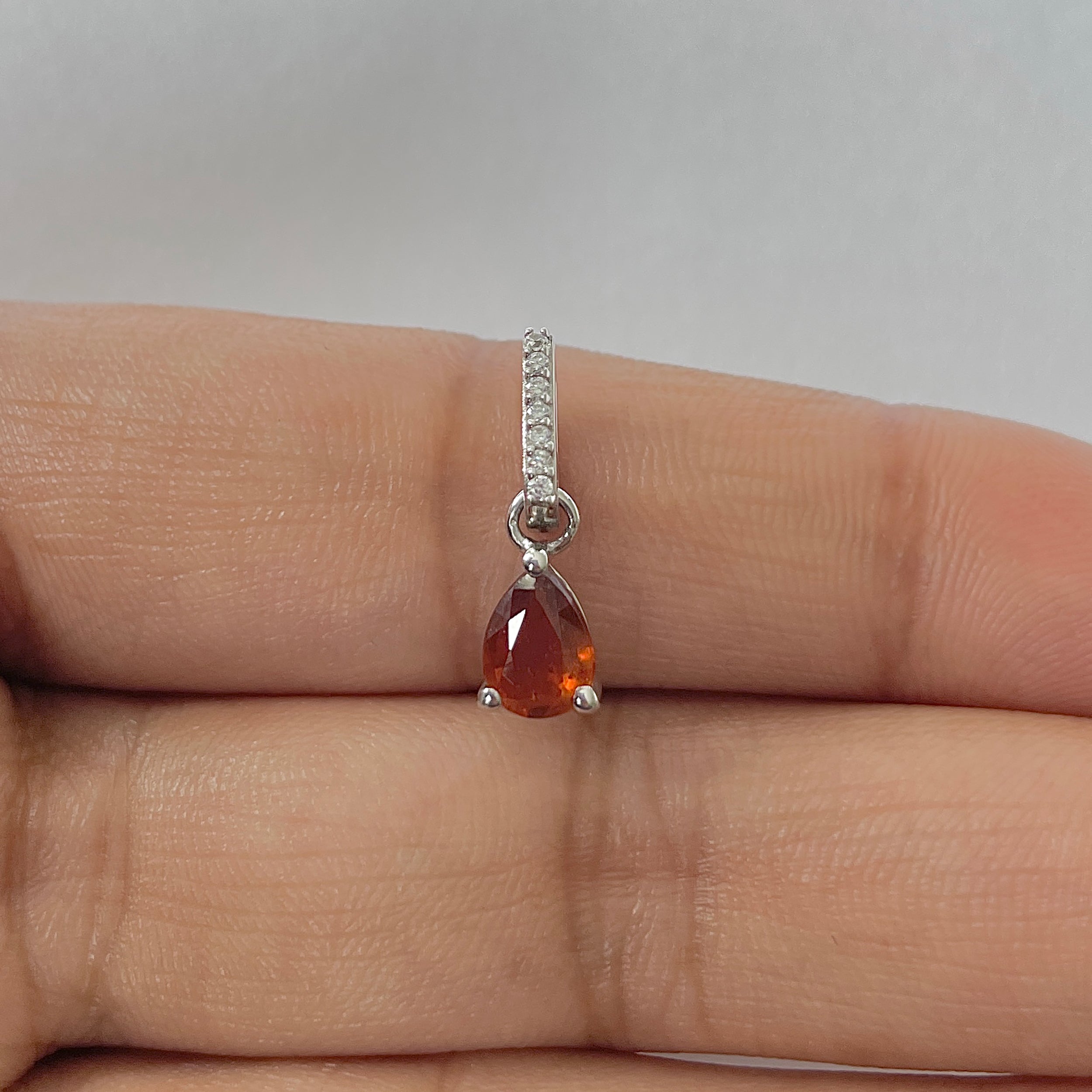 Kyanite Orange Pendant-(KYN-RDP-1165-O)