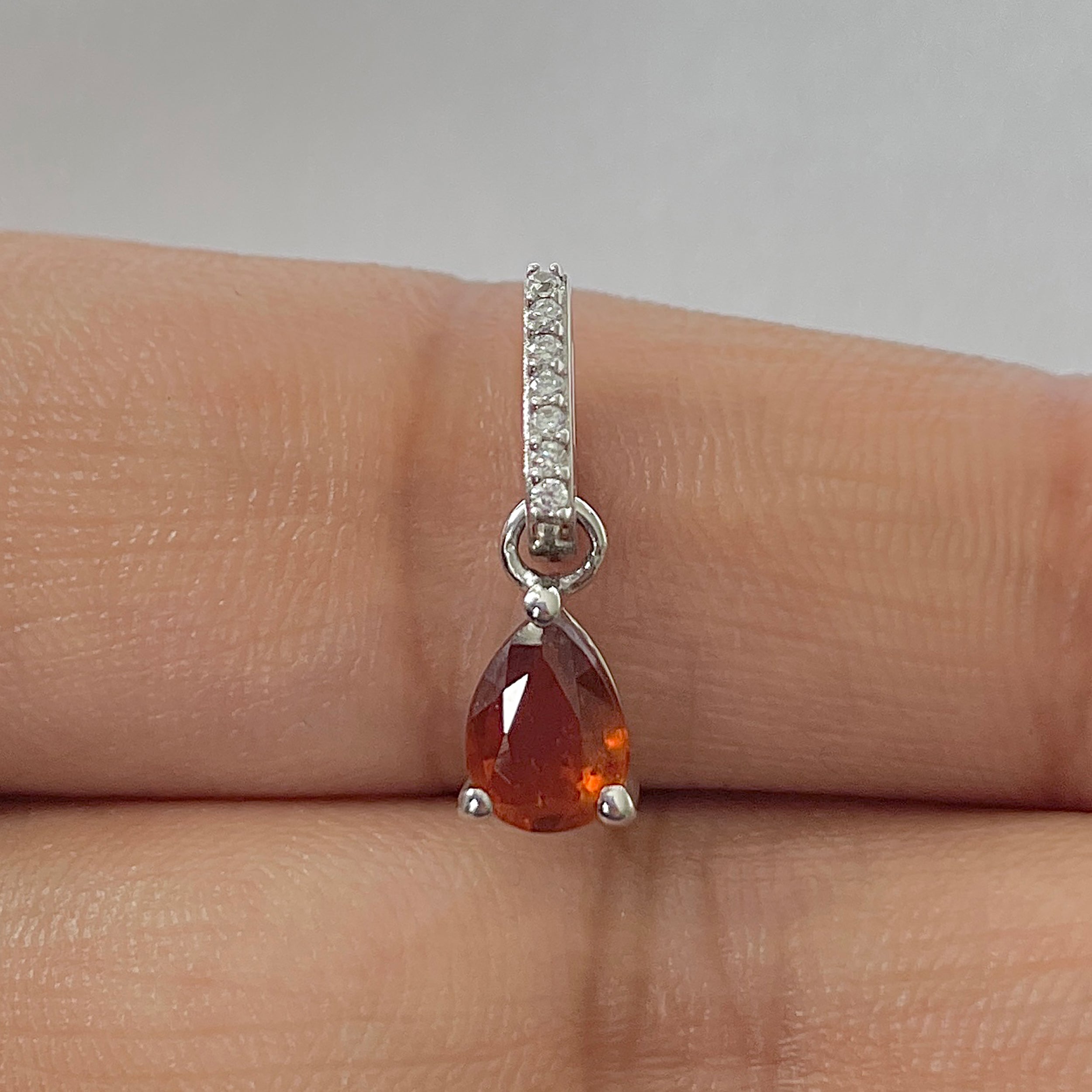 Kyanite Orange Pendant-(KYN-RDP-1165-O)