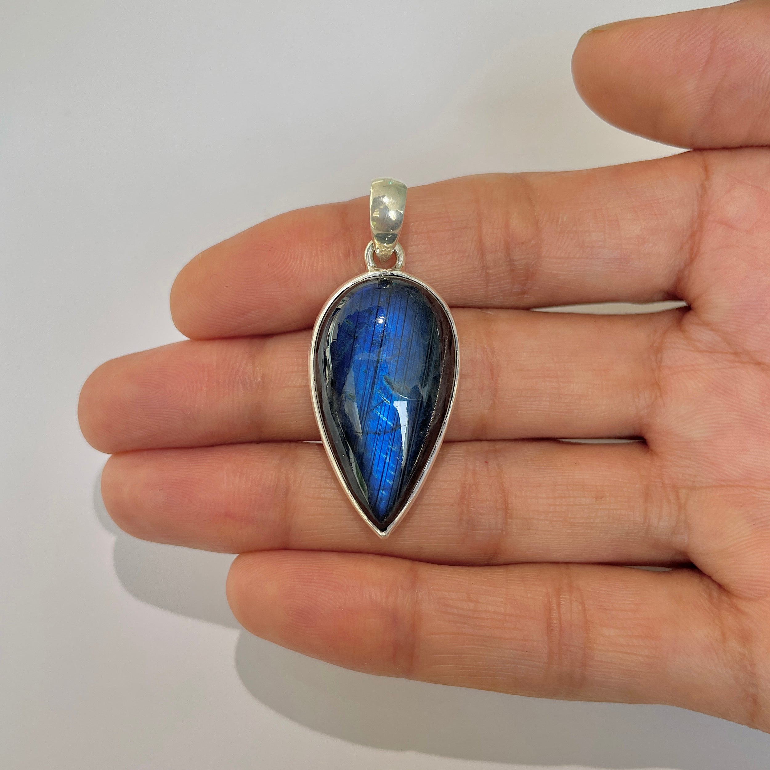 Labradorite Pendant-(LBD-1-8)