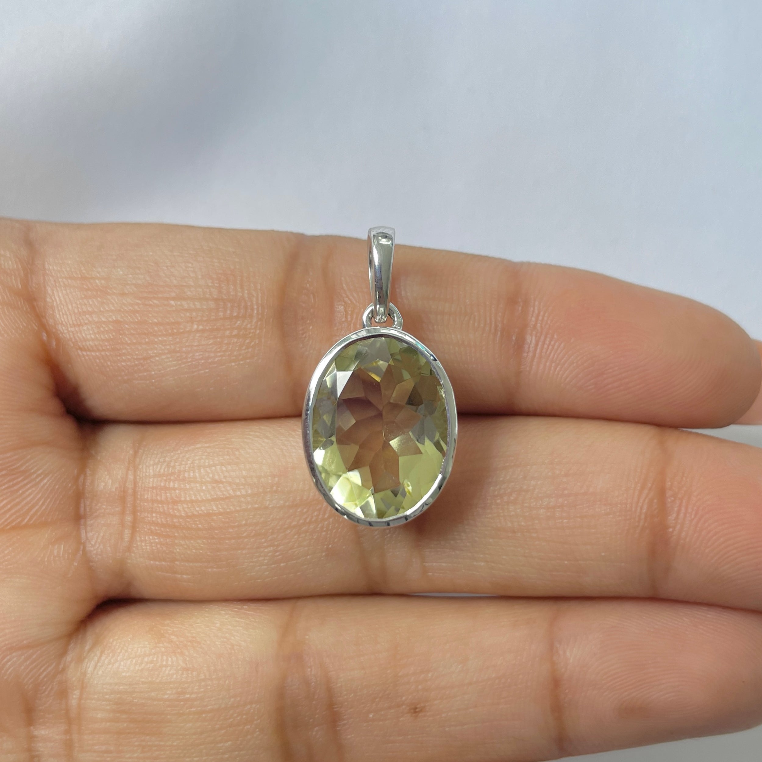 Lemon Quartz Pendant-(LEM-RDP-458)