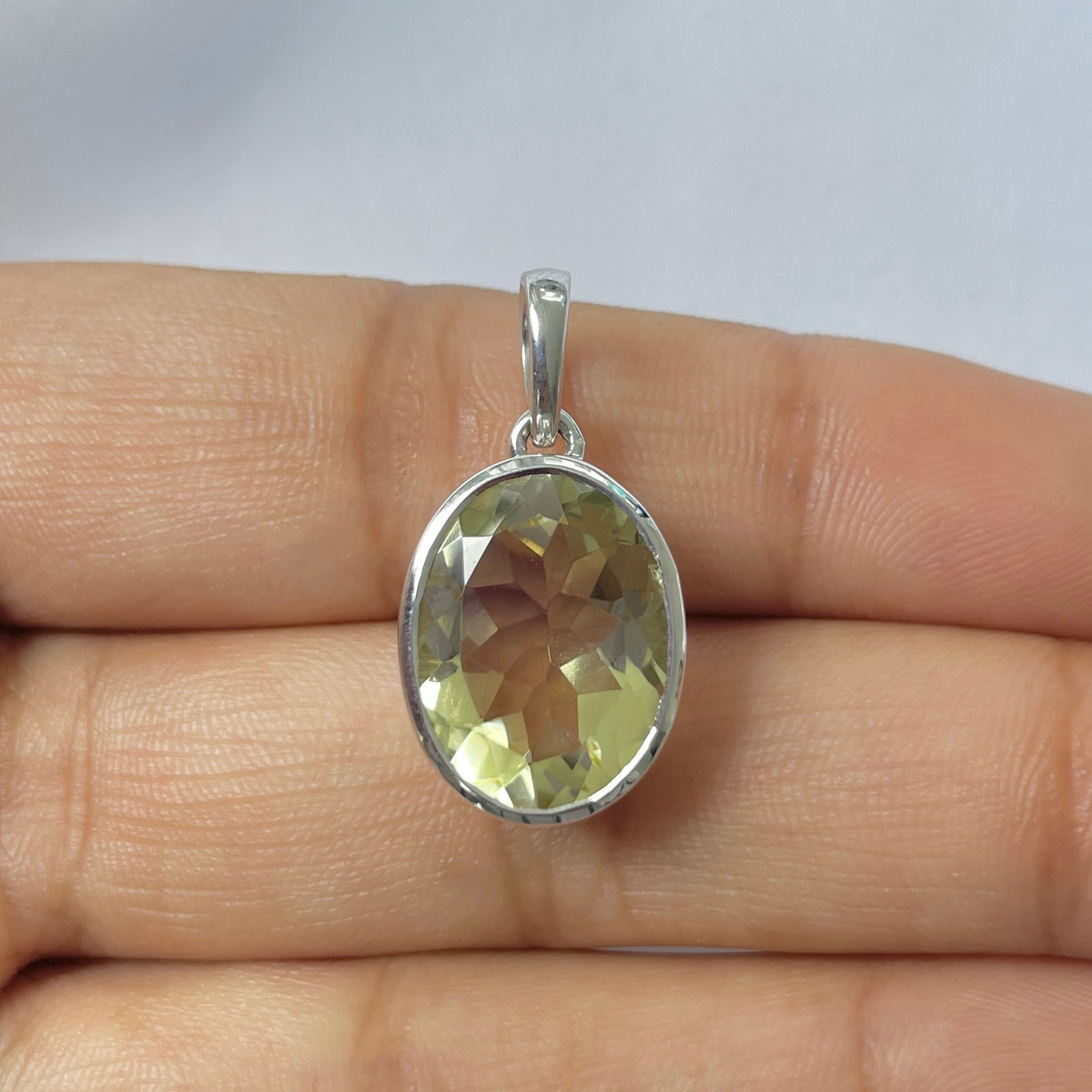 Lemon Quartz Pendant-(LEM-RDP-458)
