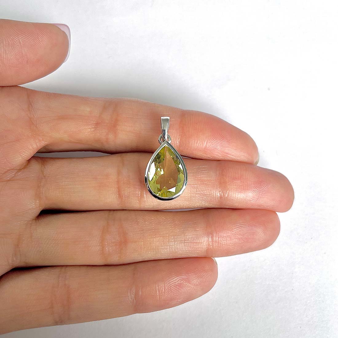 Lemon Quartz Pendant-(LEM-RDP-463)