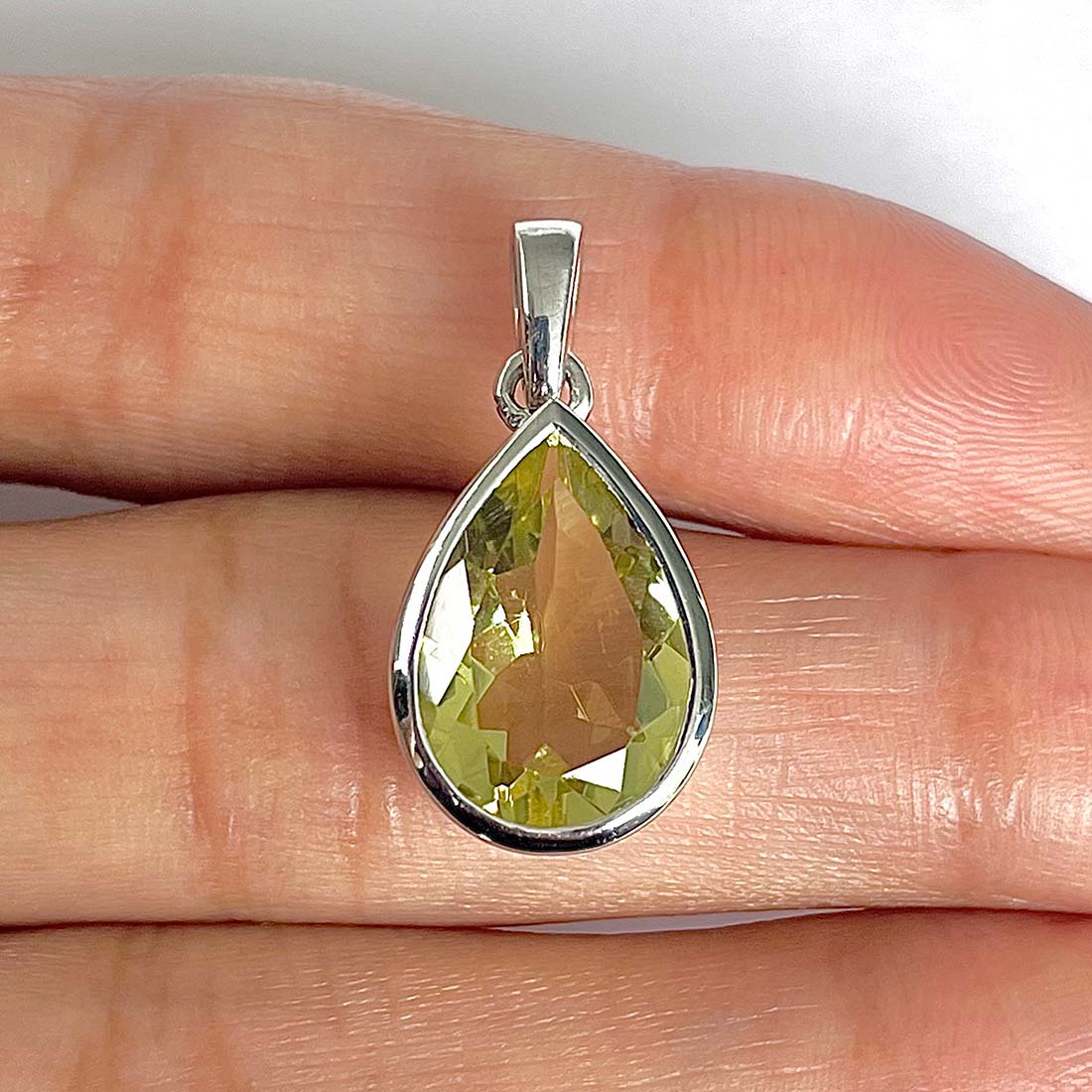 Lemon Quartz Pendant-(LEM-RDP-463)