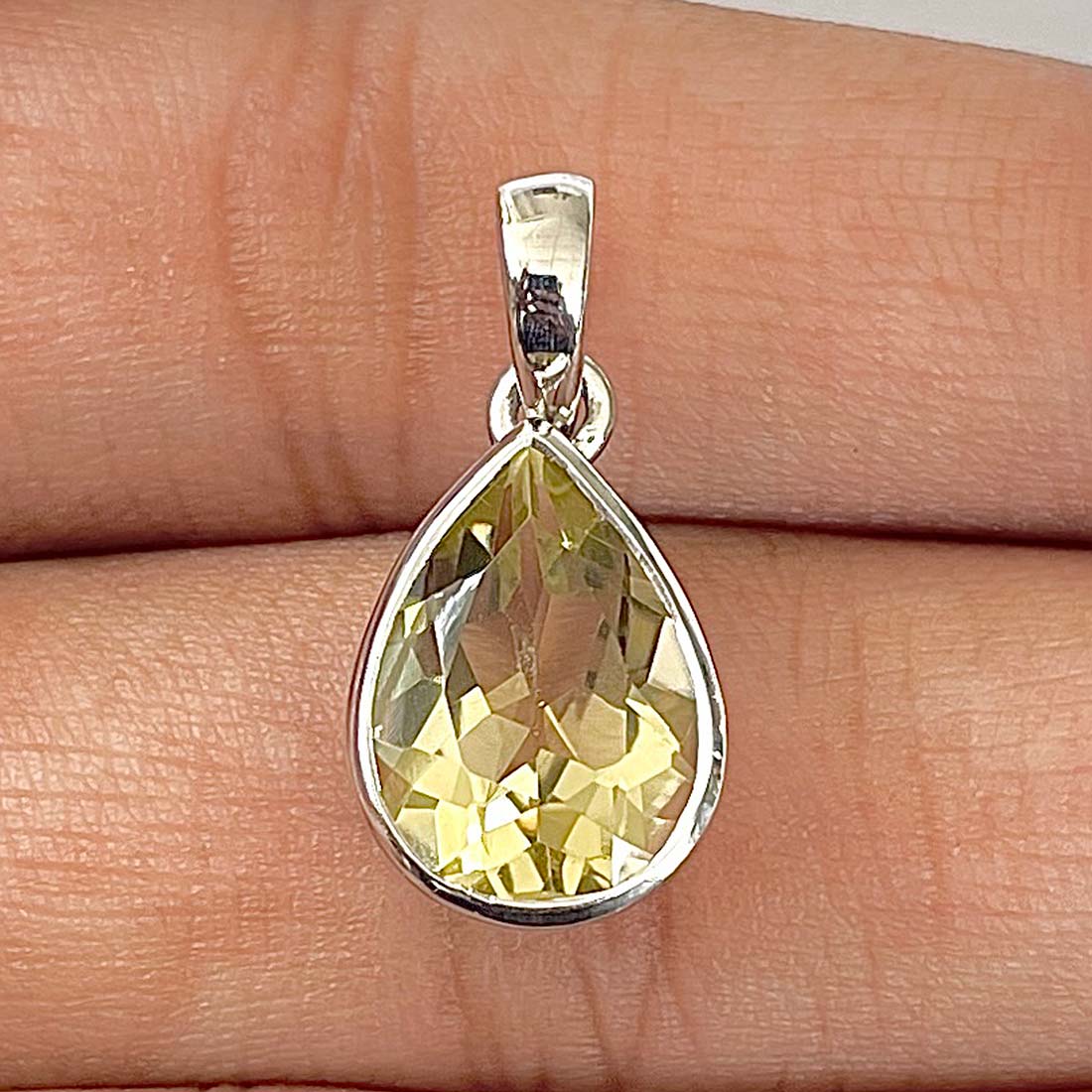Lemon Quartz Pendant-(LEM-RDP-470)
