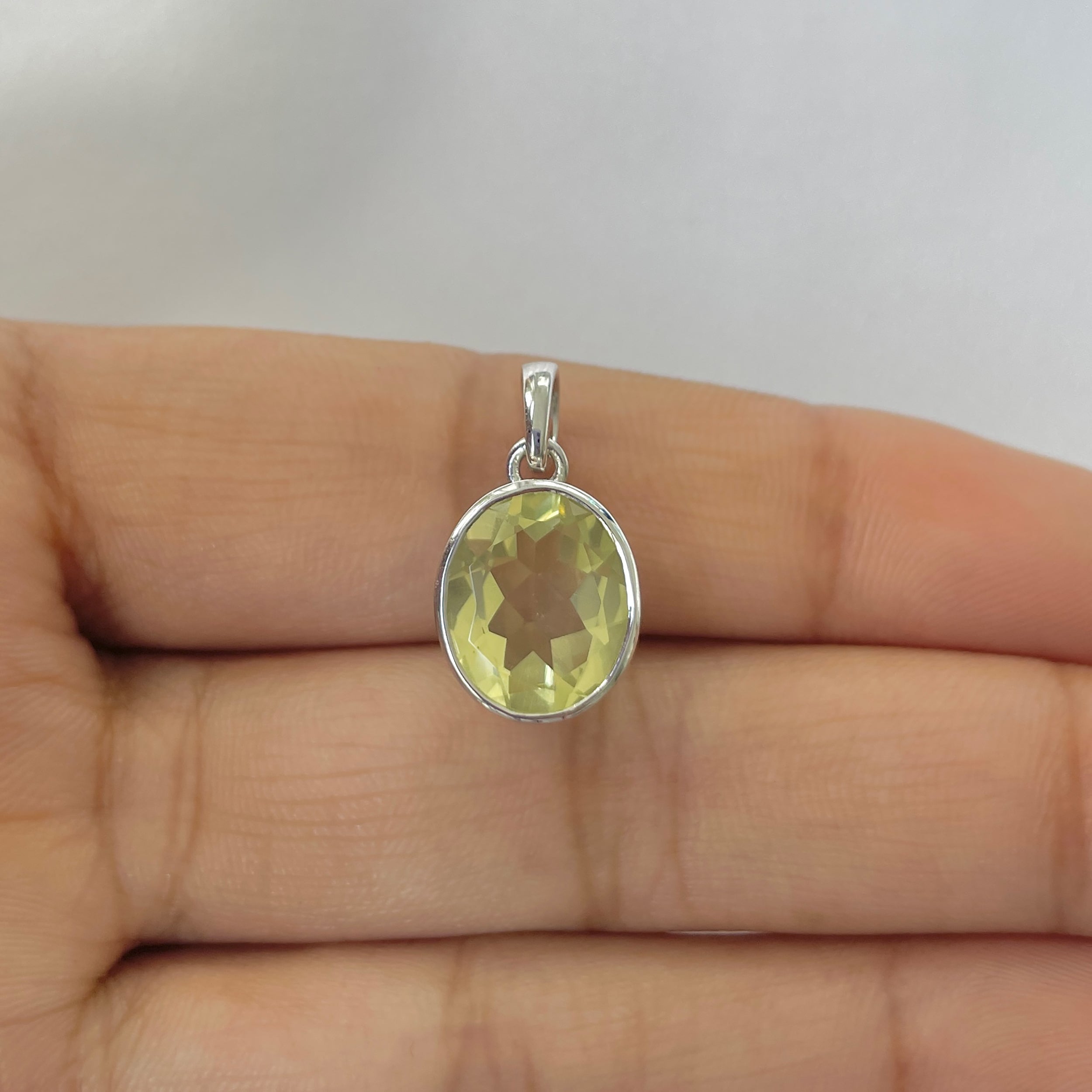 Lemon Quartz Pendant-(LEM-RDP-793)