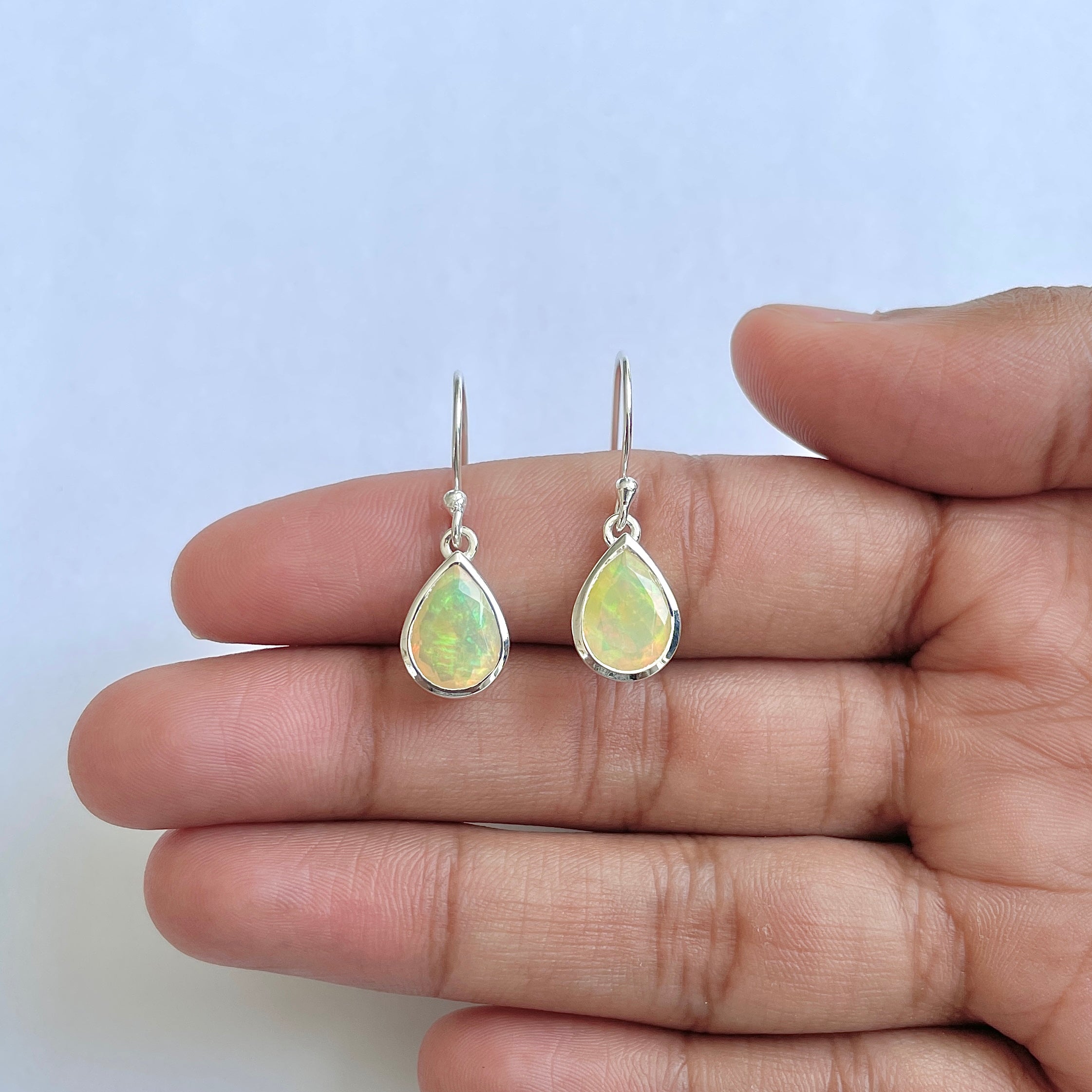 Opal Earring-(OPL-RDE-742)