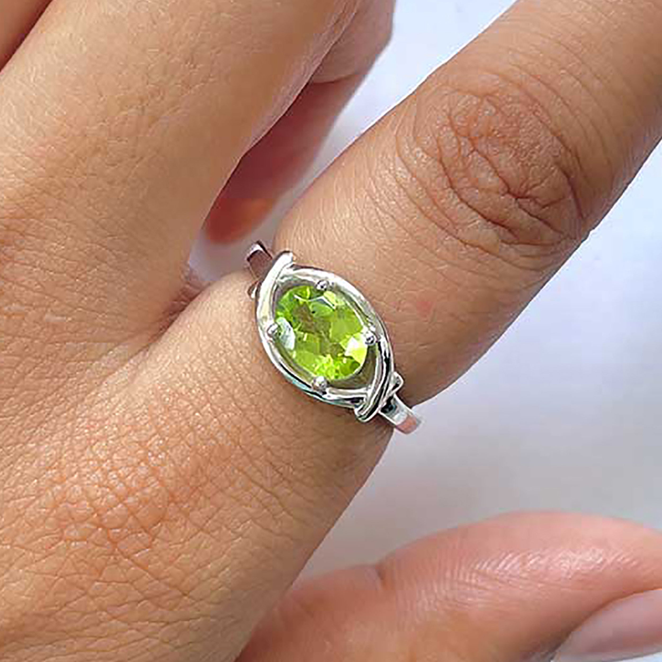 Peridot Ring-(PER-RDR-23.)