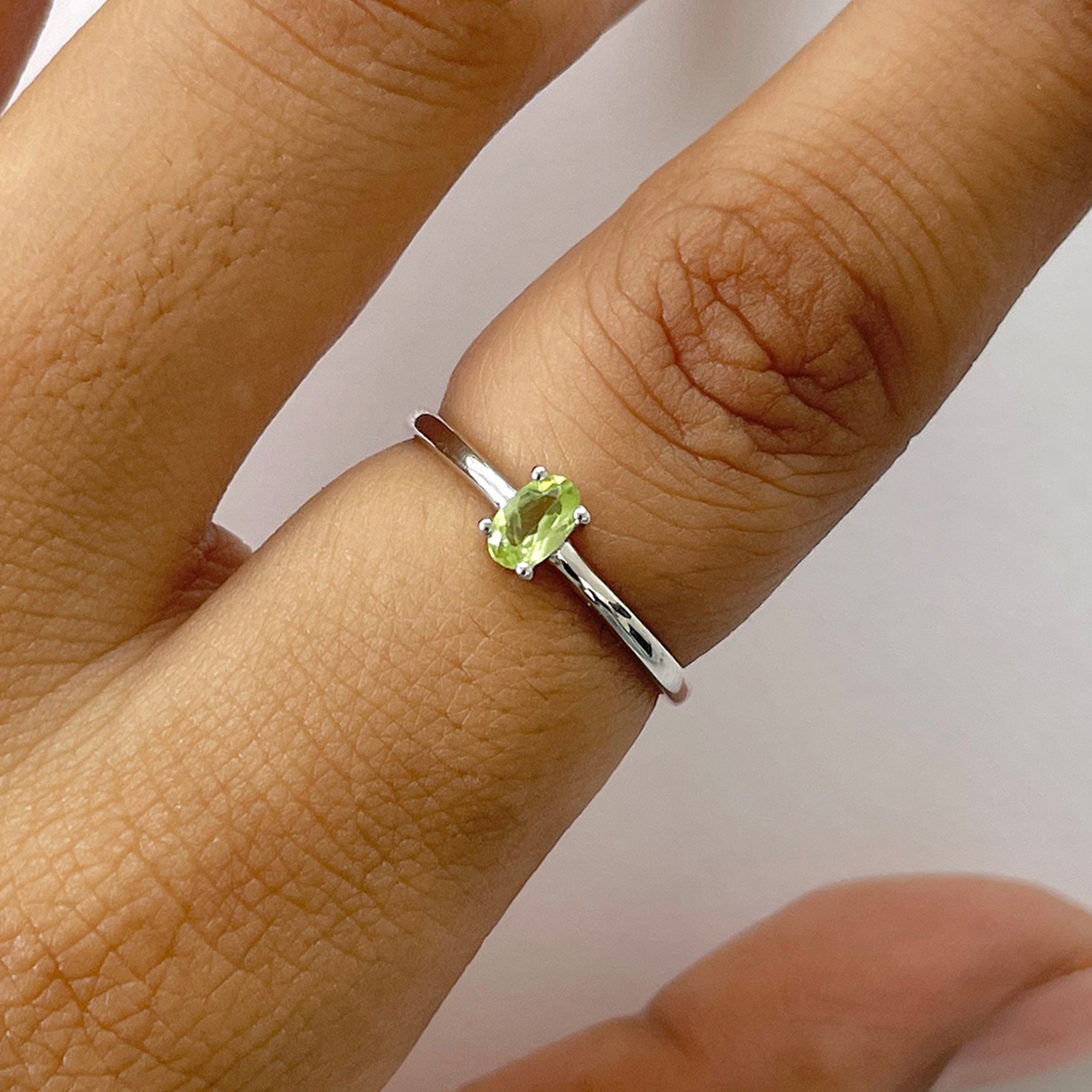 Peridot Ring-(PER-RDR-2459.)