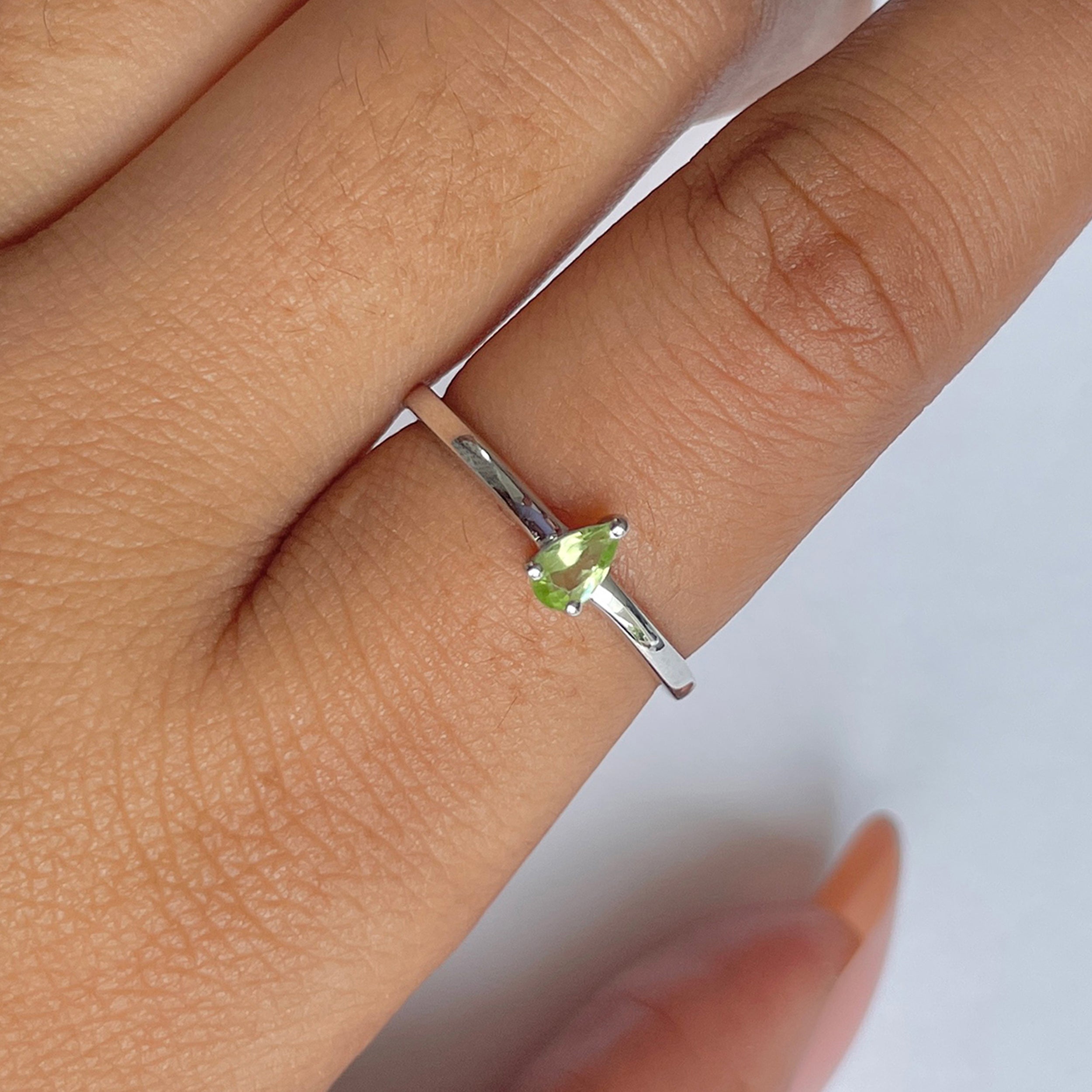 Peridot Ring-(PER-RDR-2530.)