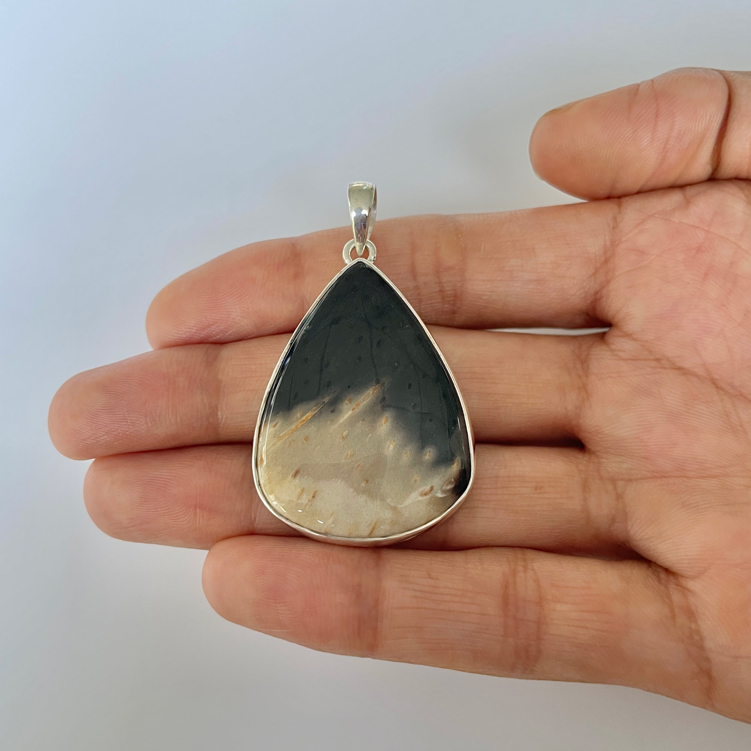 Plumroot Agate Pendant-(PTJ-1-13)