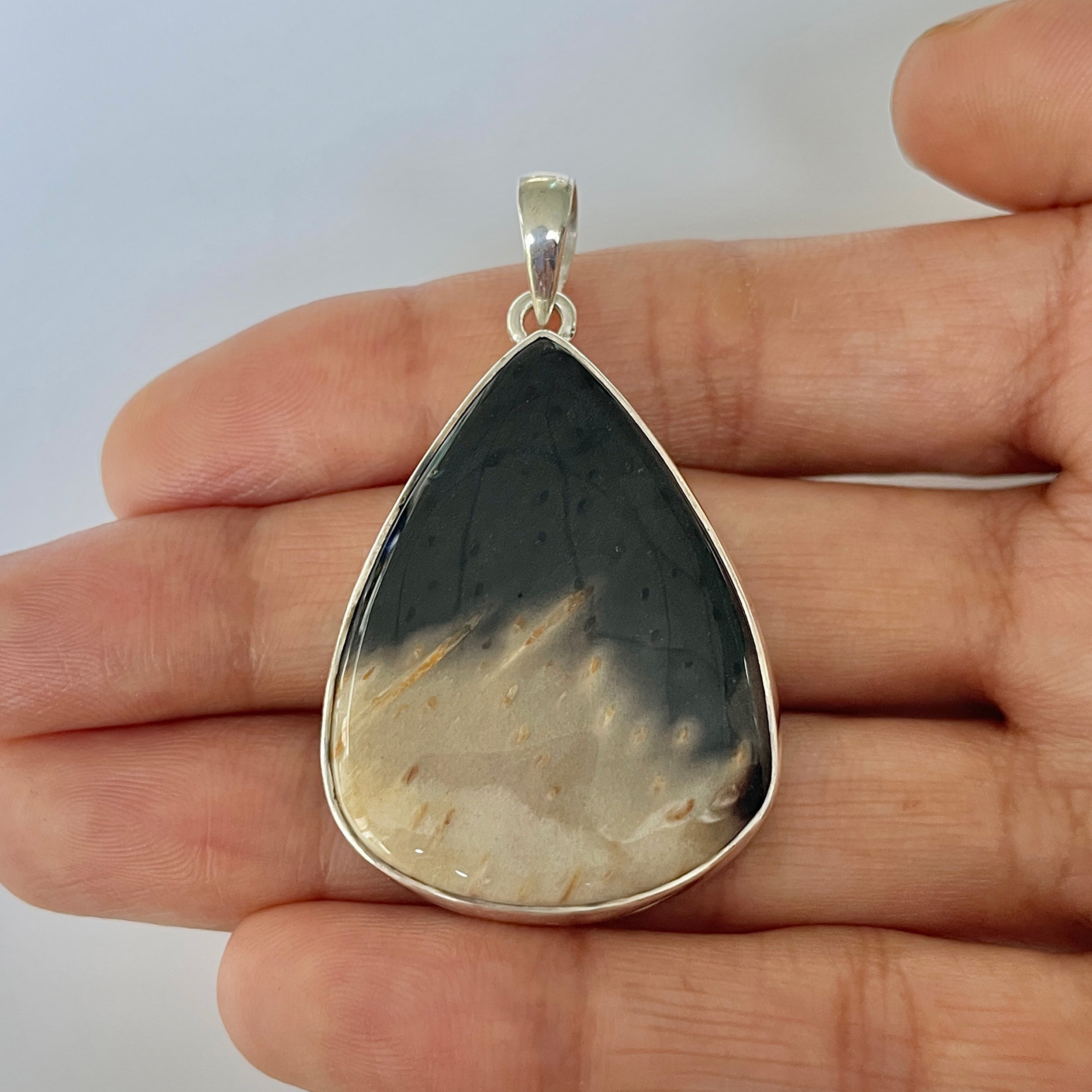 Plumroot Agate Pendant-(PTJ-1-13)