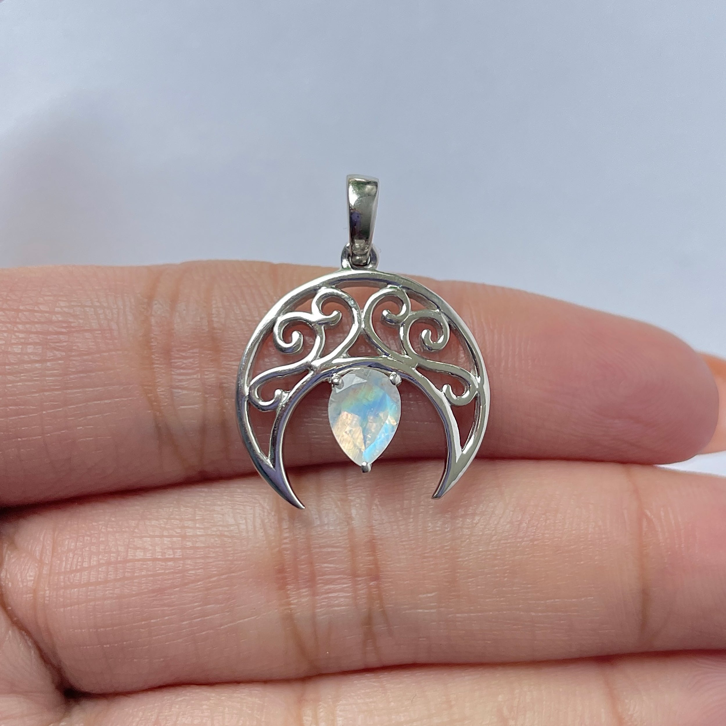 Moonstone Pendant-(RBM-RDEP-890)