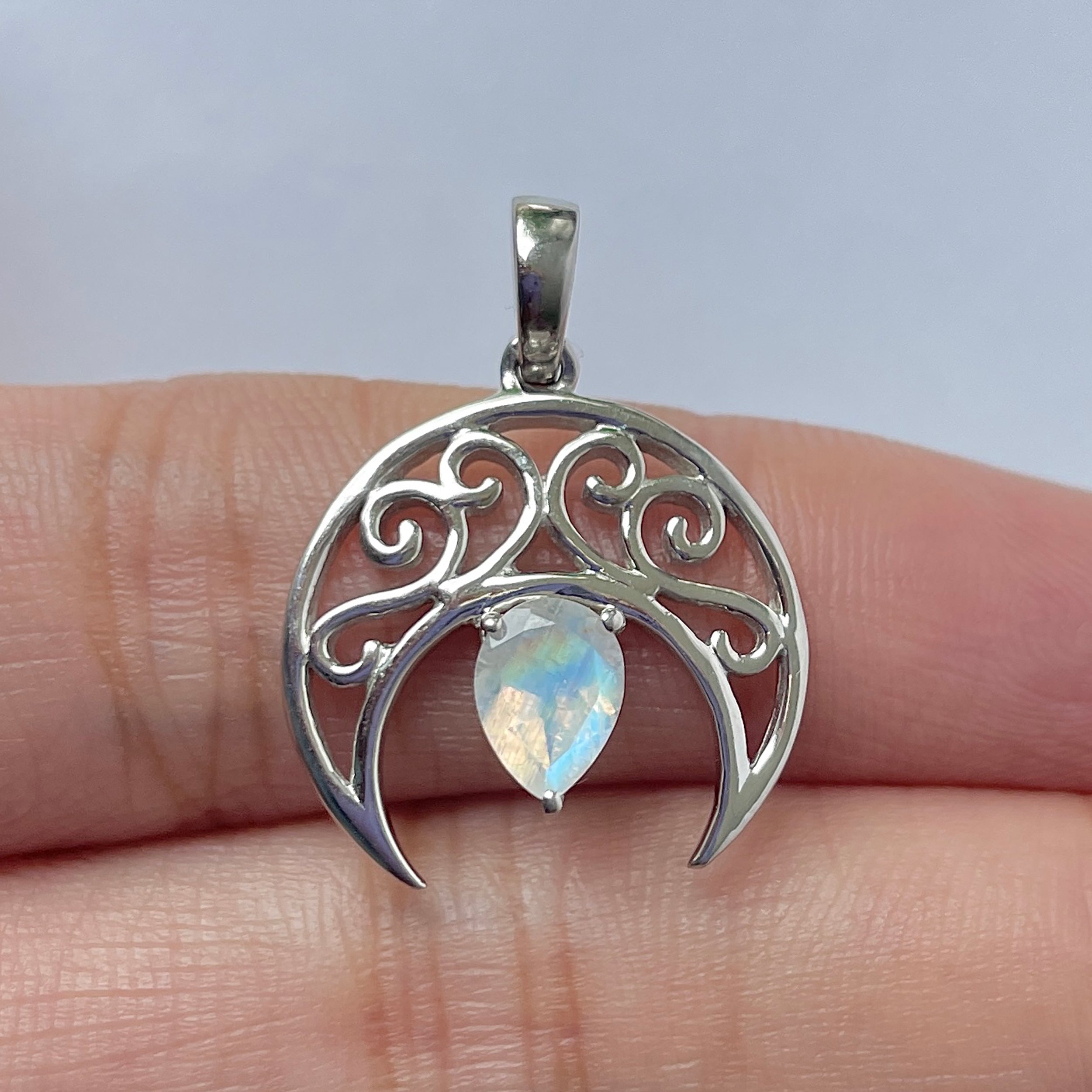 Moonstone Pendant-(RBM-RDEP-890)