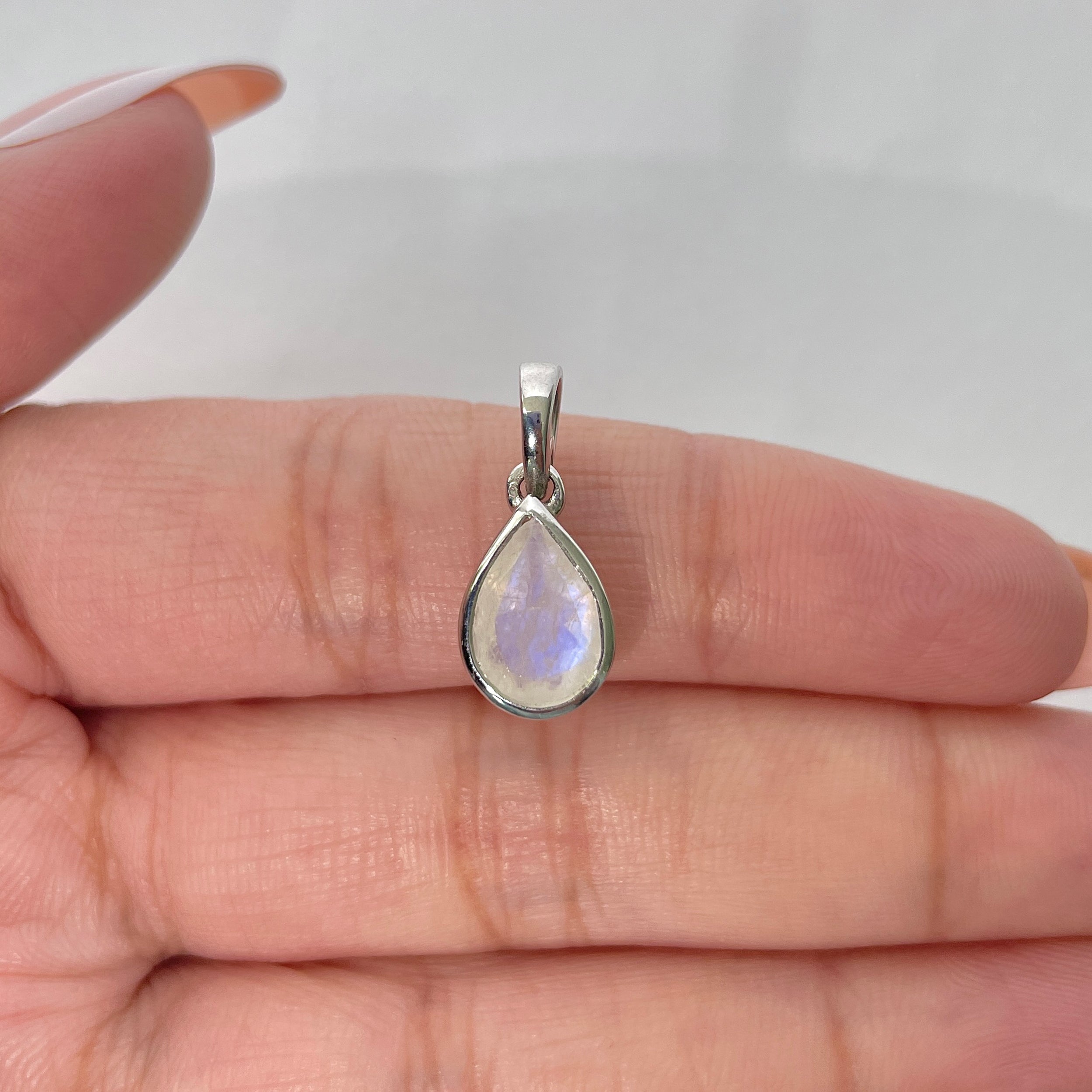 Moonstone Pendant-(RBM-RDP-468)