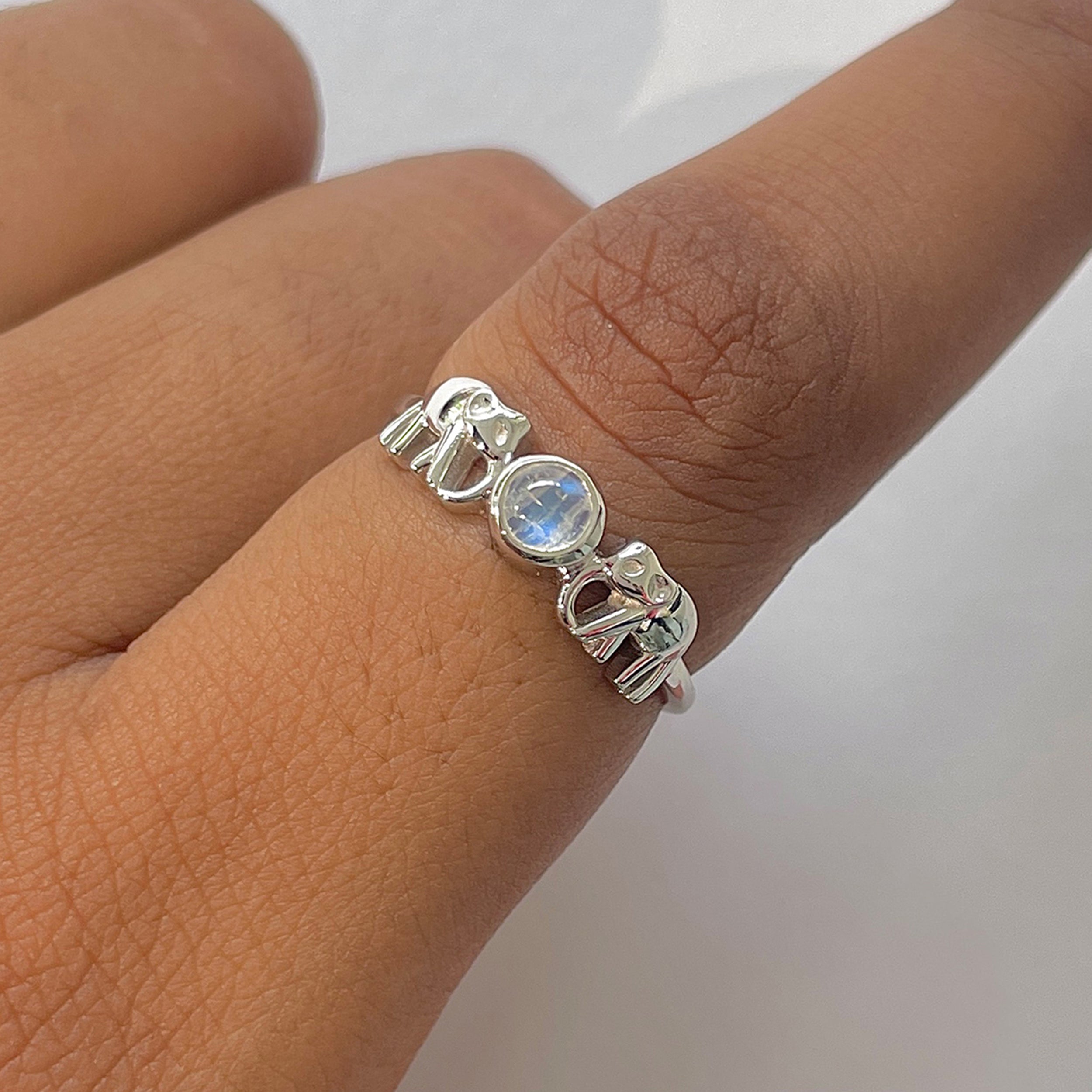 Moonstone Ring-(RBM-RDR-1347.)
