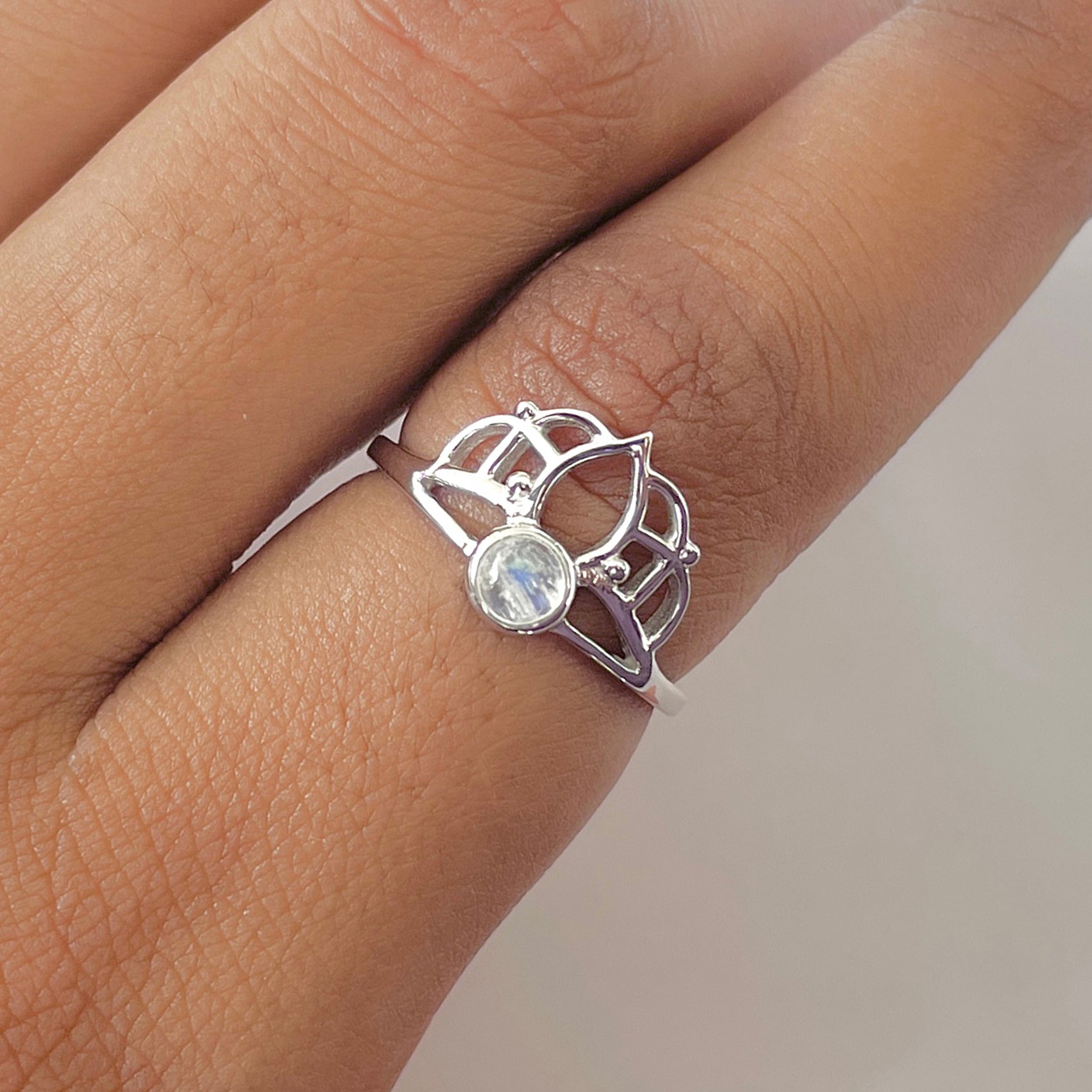 Moonstone Ring-(RBM-RDR-1364.)
