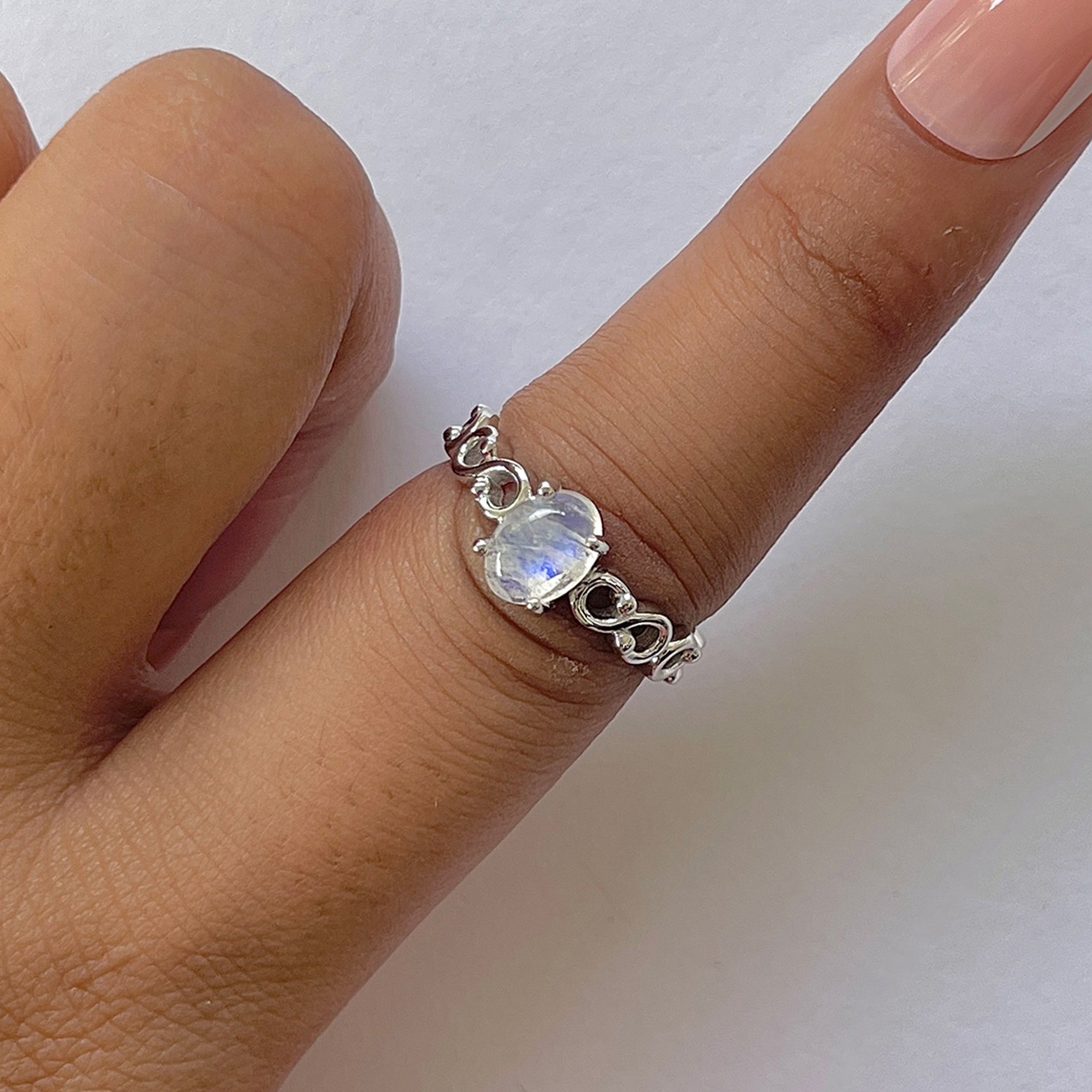 Moonstone Ring-(RBM-RDR-1465.)